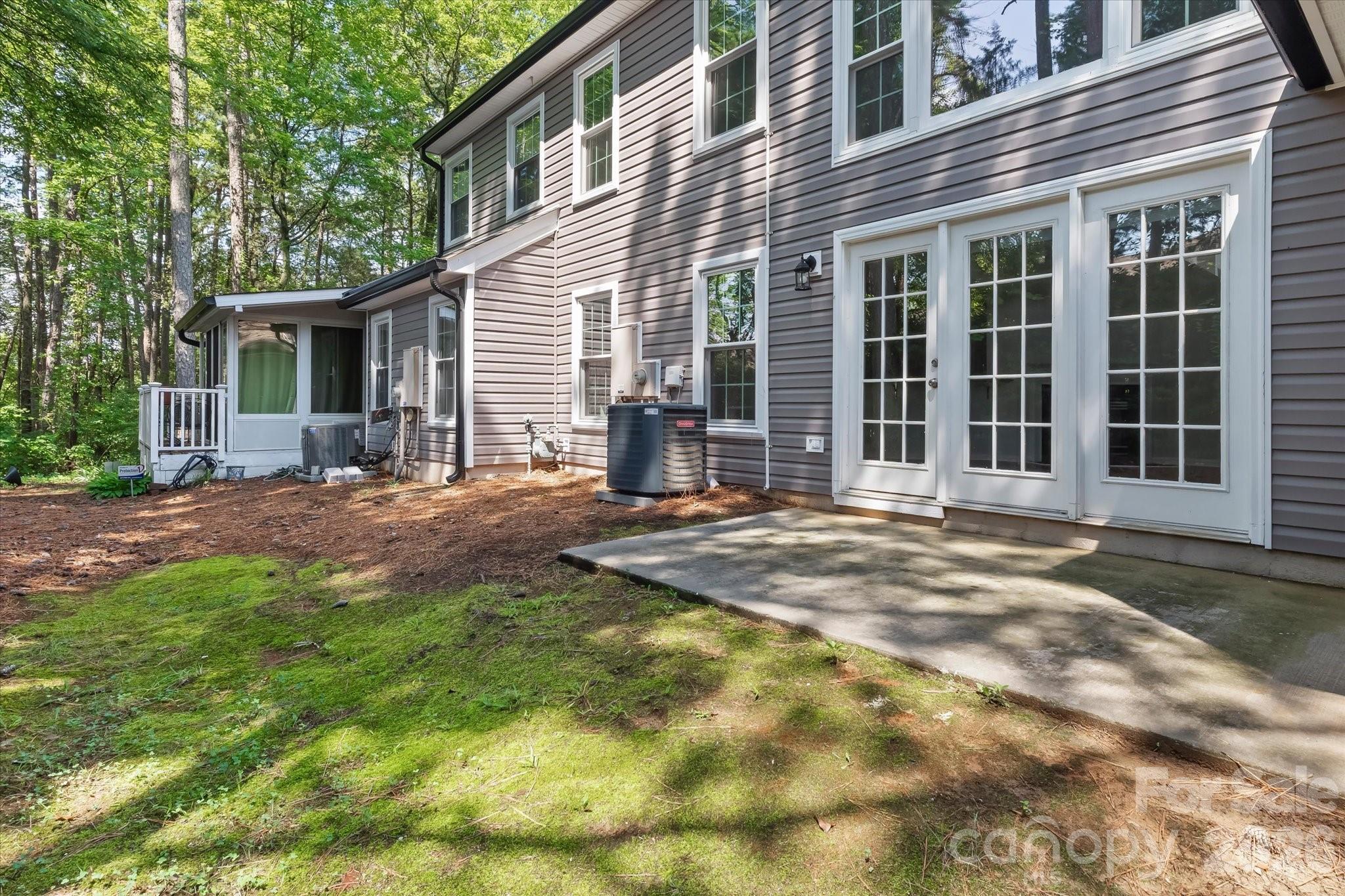 4818 Whistling Oak Court Property Photo 31