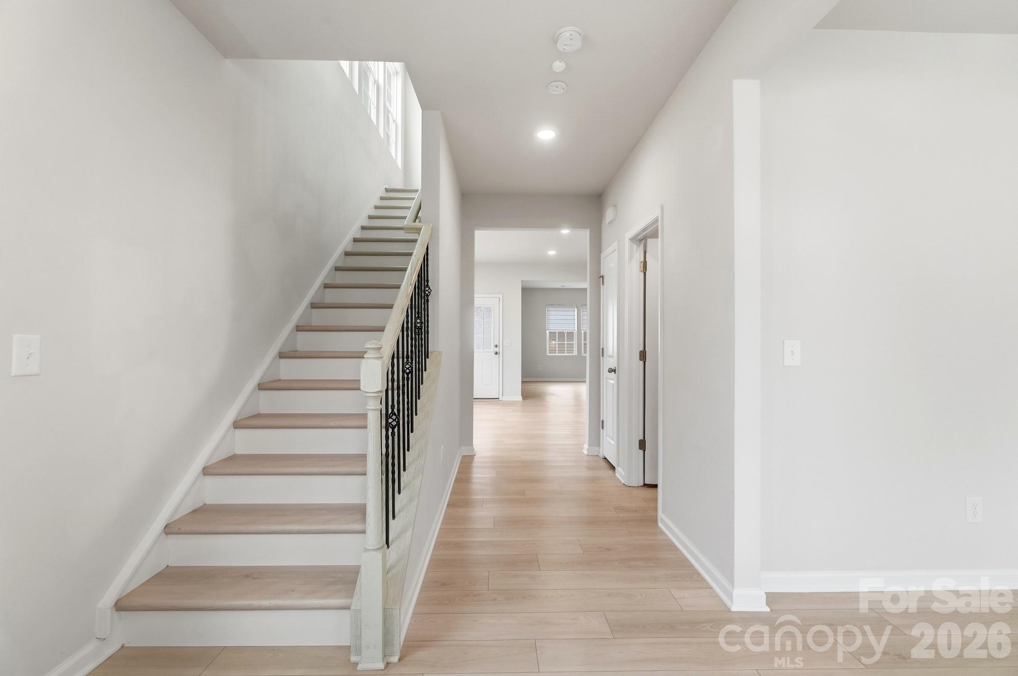 13905 Castle Nook Drive Property Photo 4