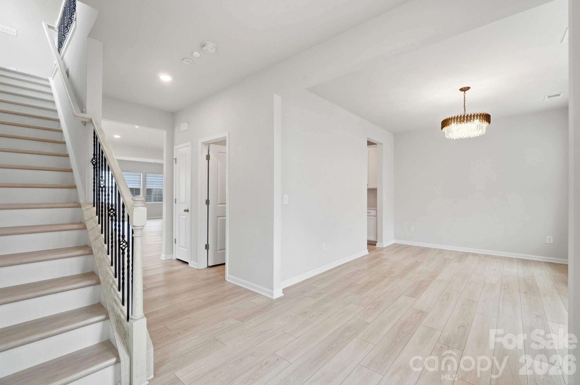 13905 Castle Nook Drive Property Photo 5