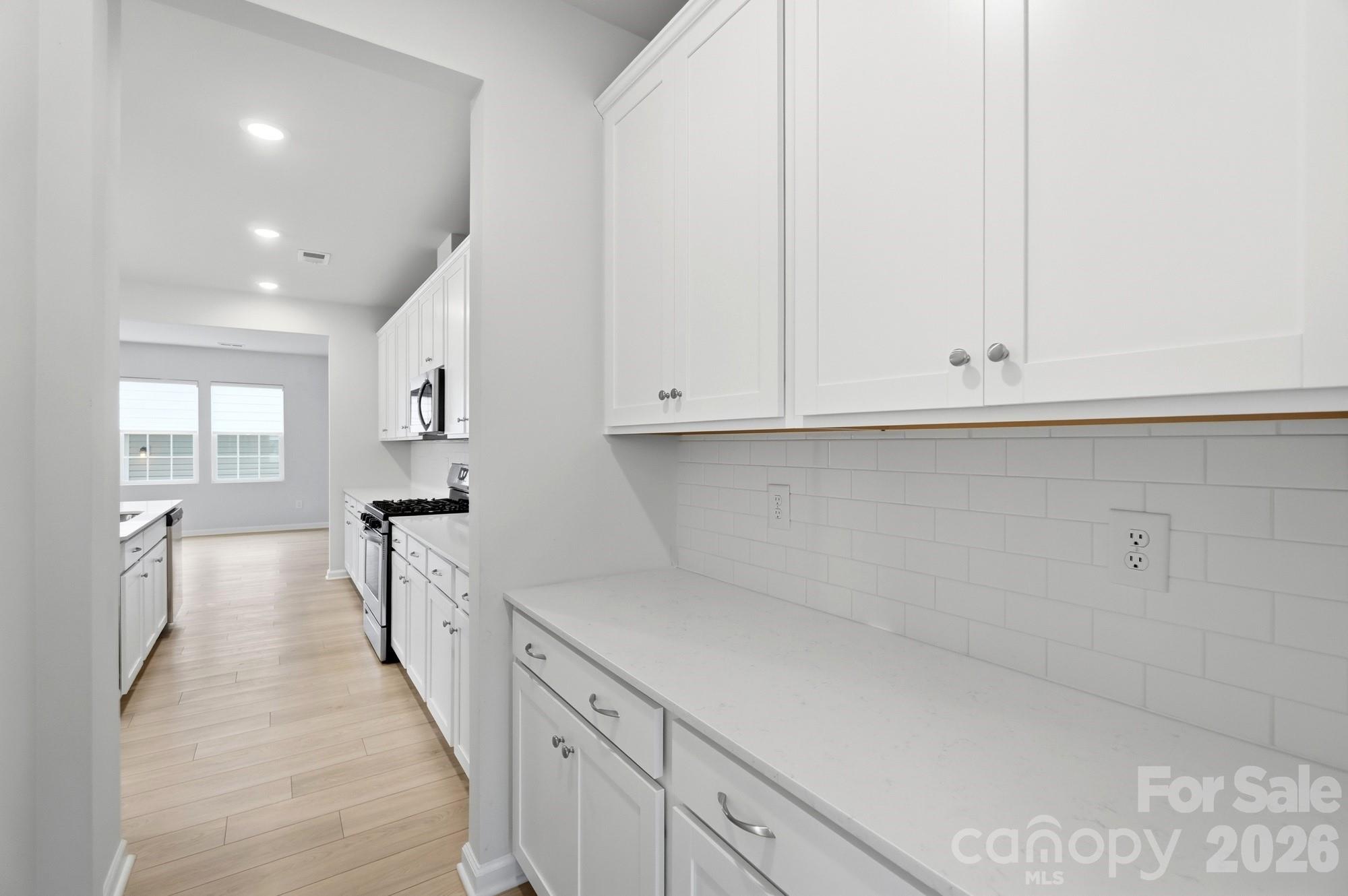 13905 Castle Nook Drive Property Photo 11