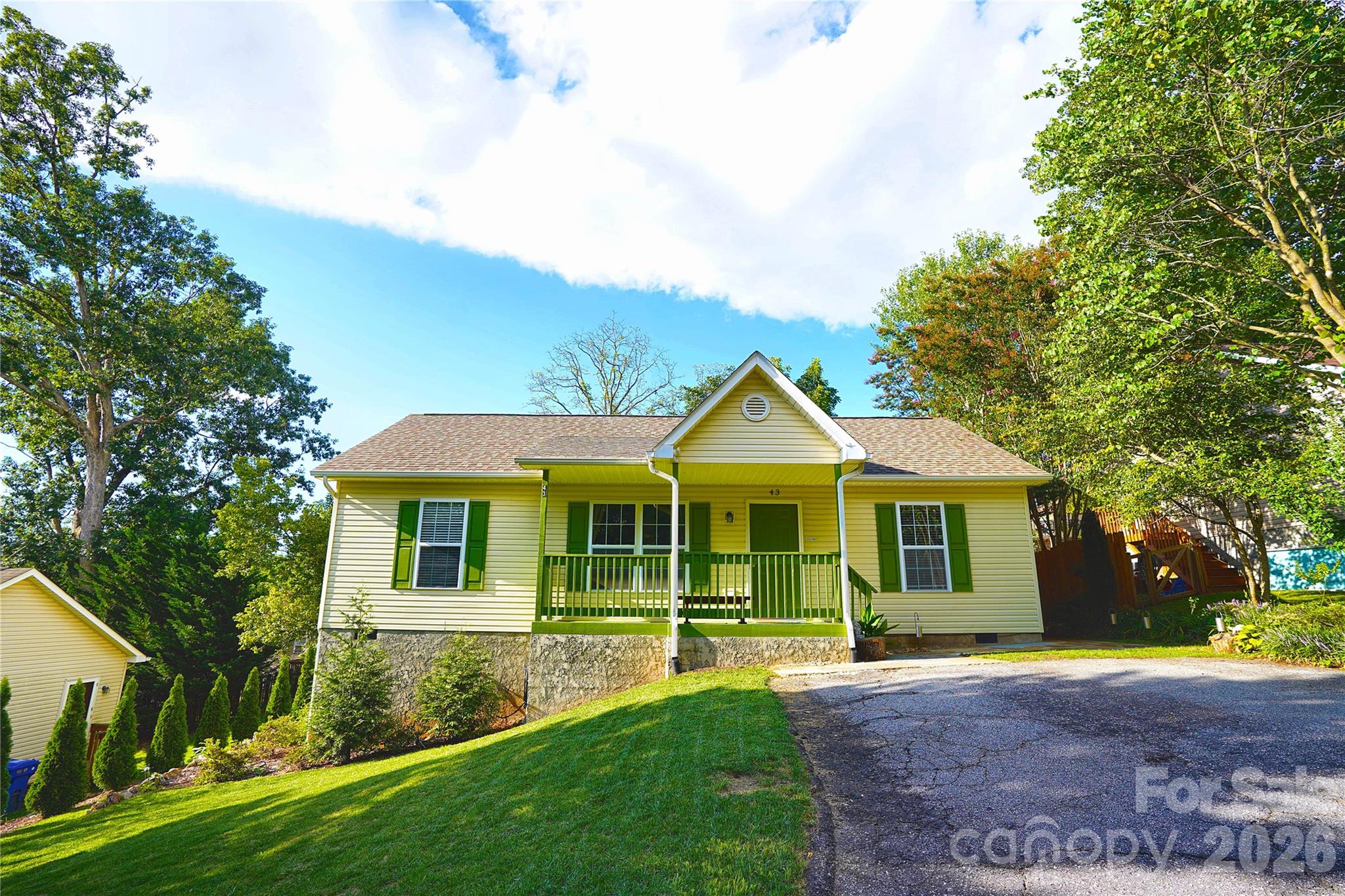 43 Moore Avenue Property Photo 1