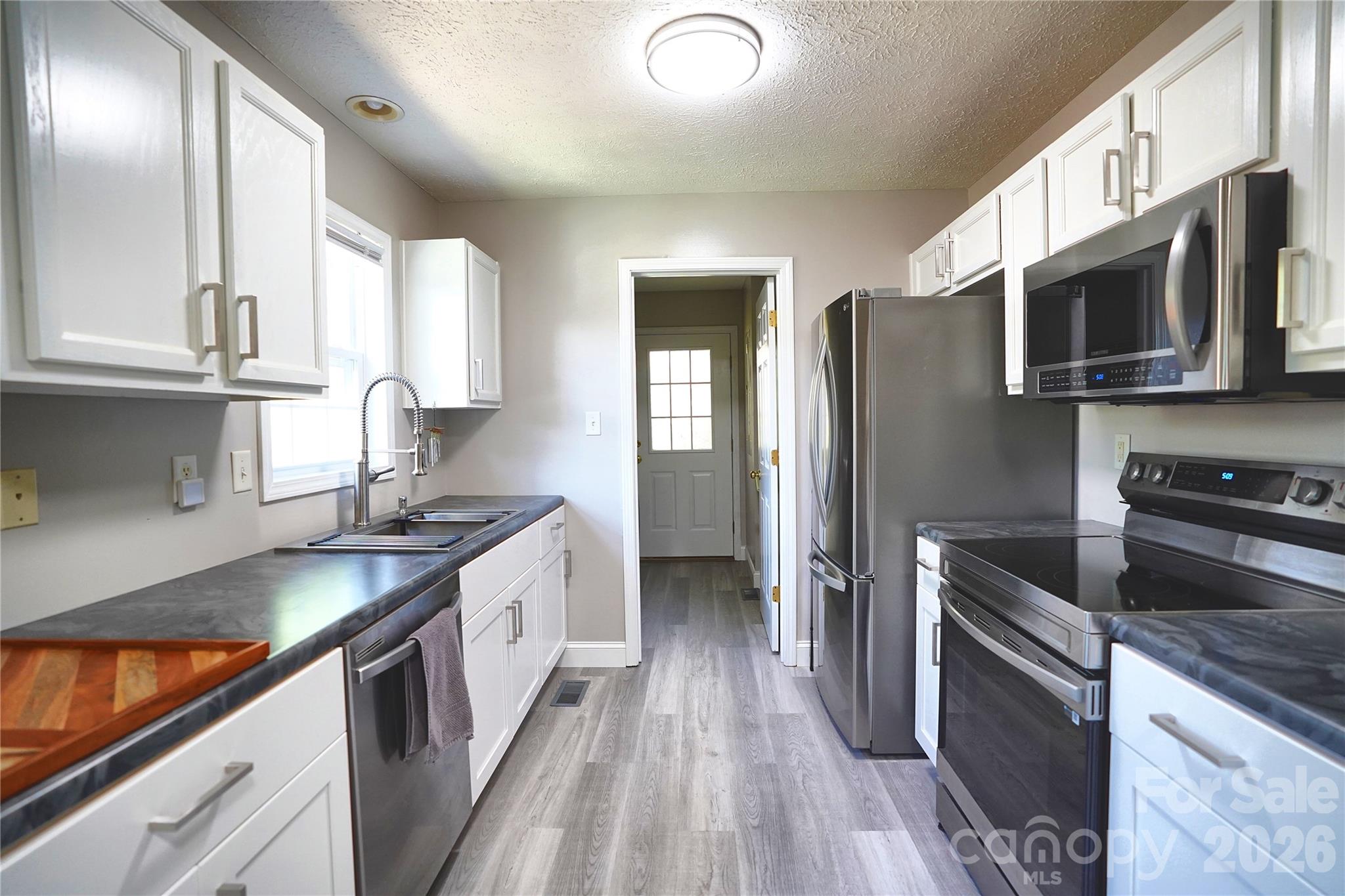43 Moore Avenue Property Photo 6