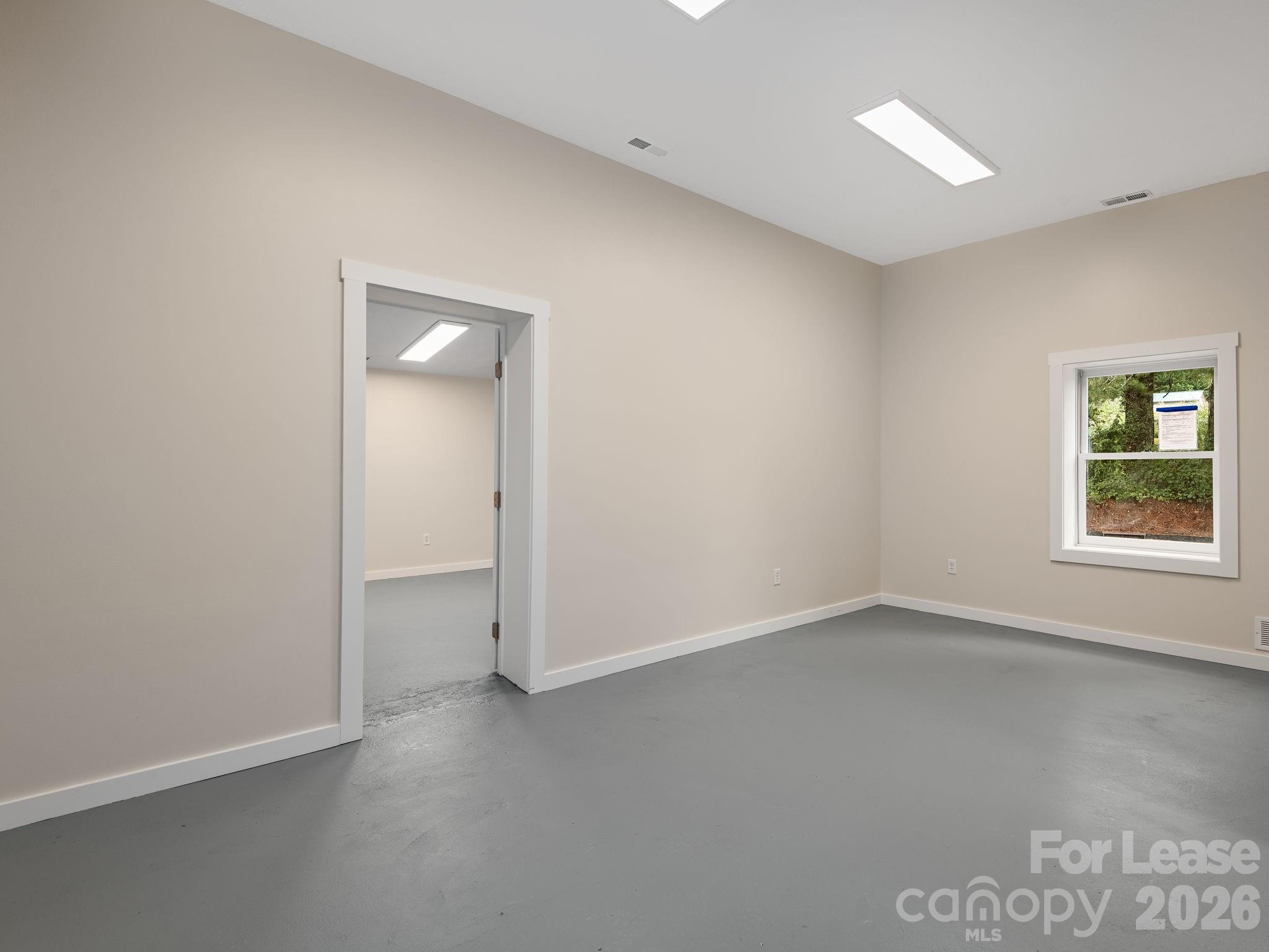 732 Jonesborough Street Suite A Property Photo 8