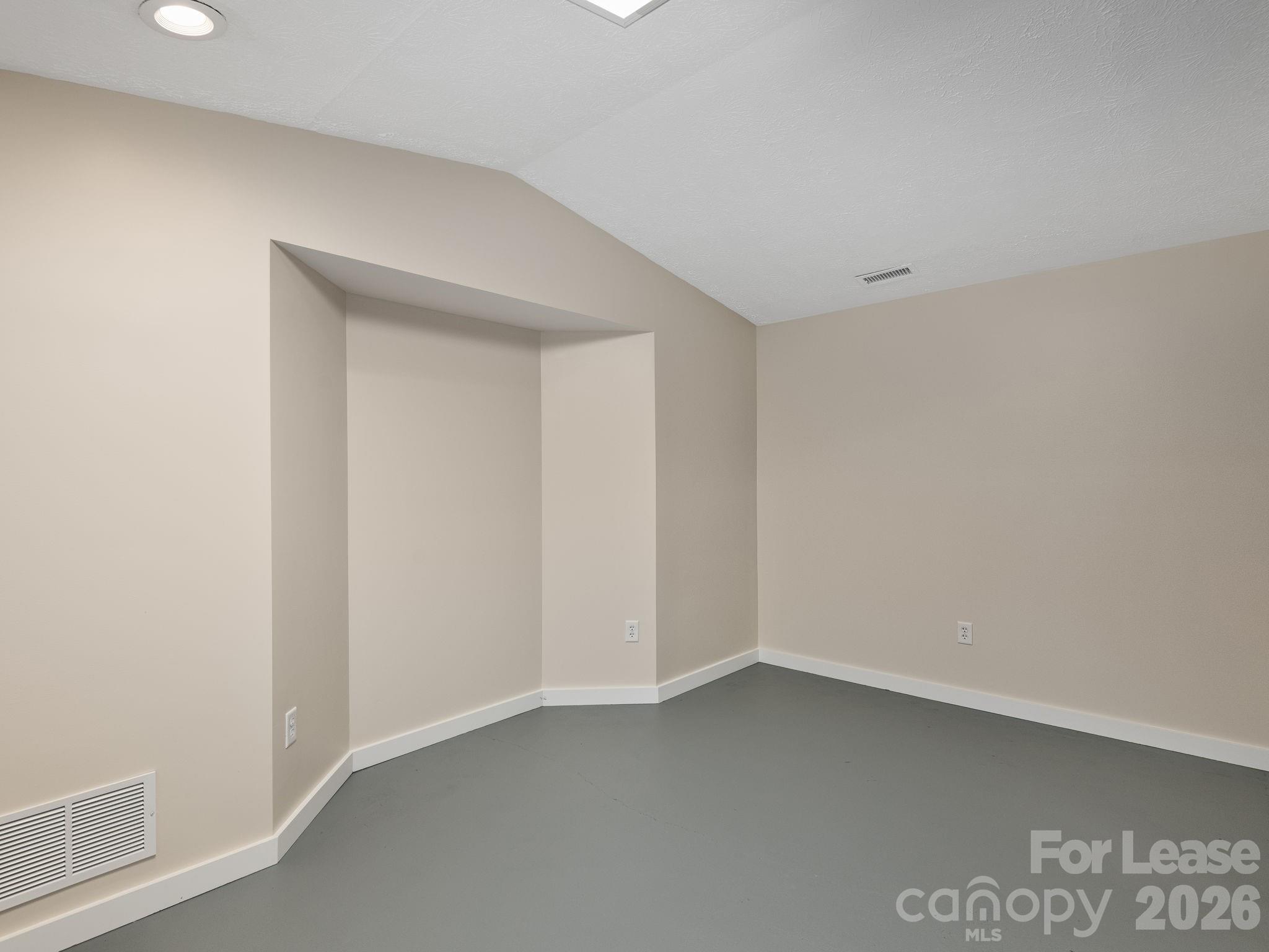 732 Jonesborough Street Suite A Property Photo 10