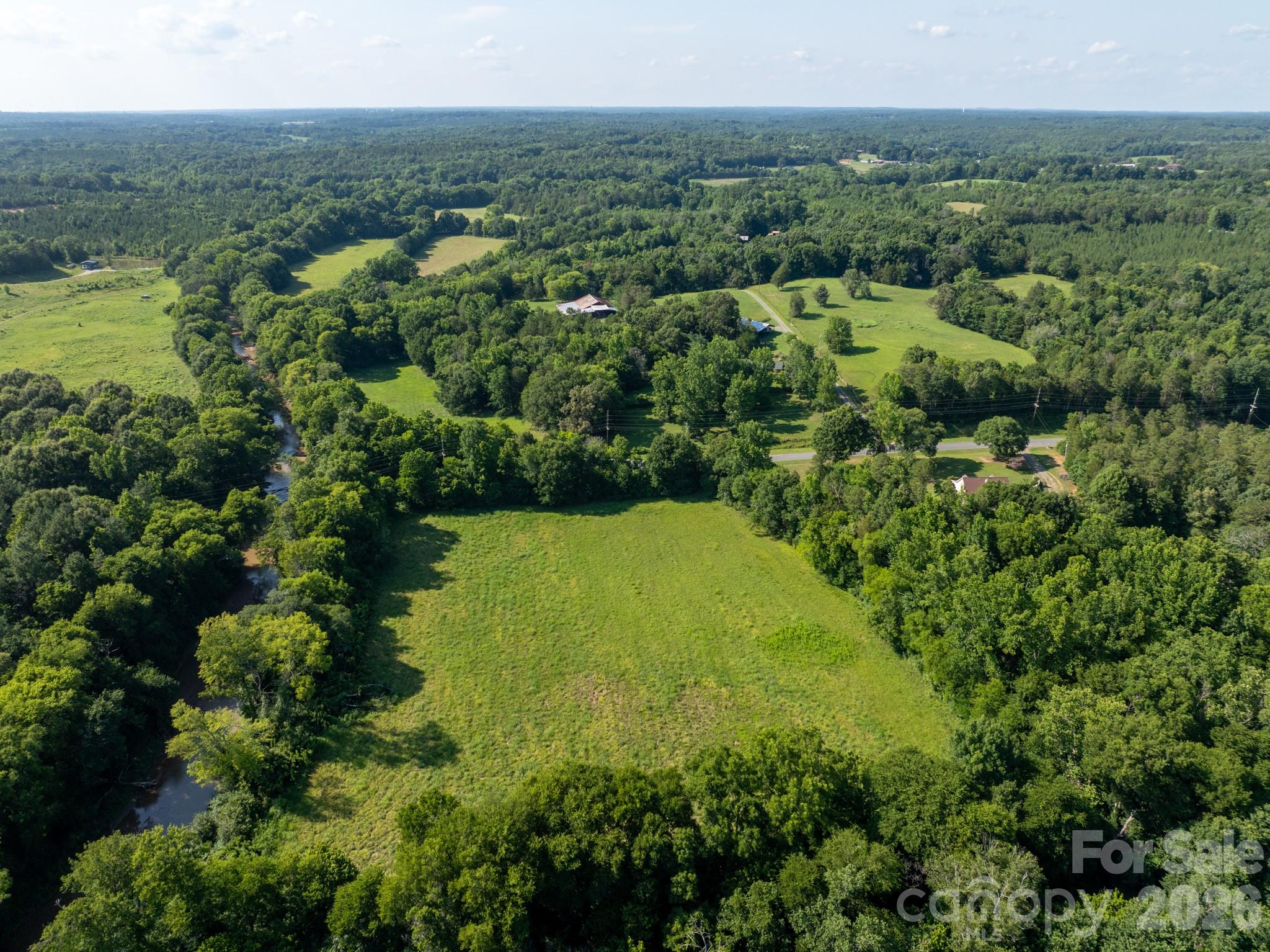 2555 Biggers Road Property Photo 10