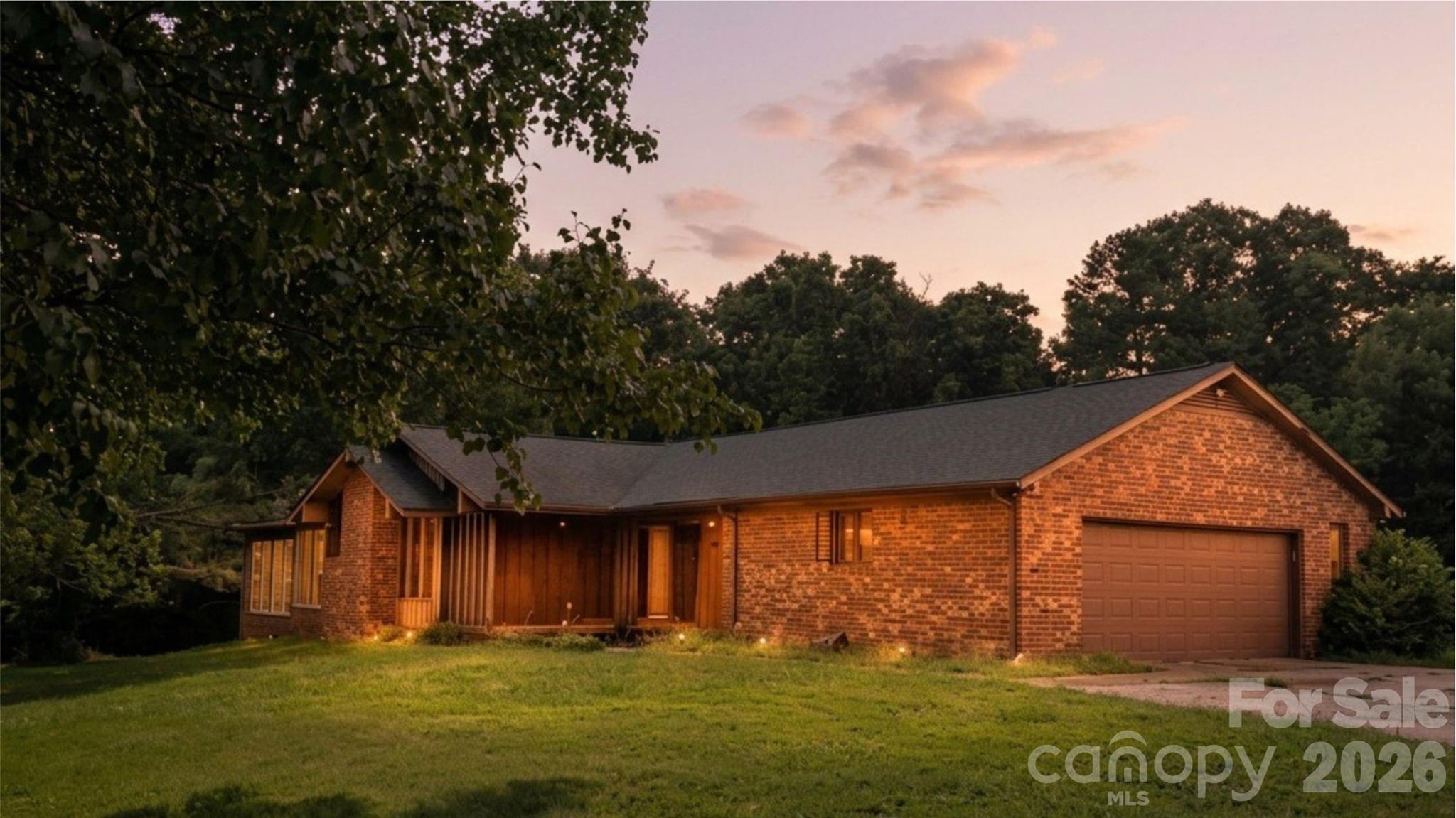 2555 Biggers Road Property Photo 15