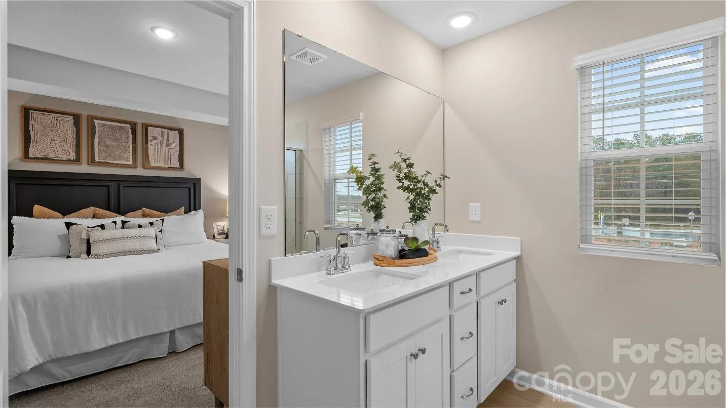 1233 Nighthawk Way 221 Property Photo 7