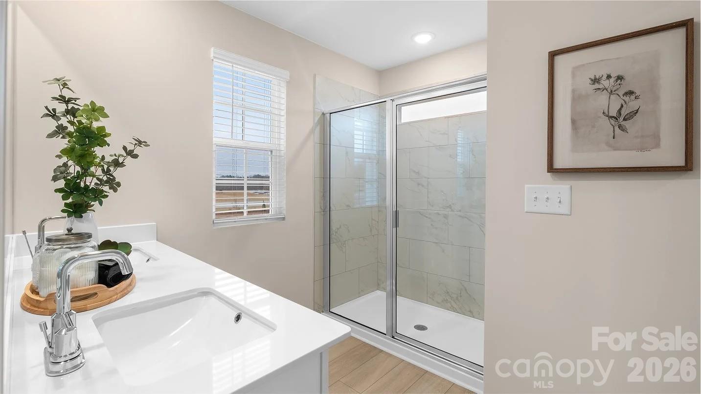 1233 Nighthawk Way 221 Property Photo 8