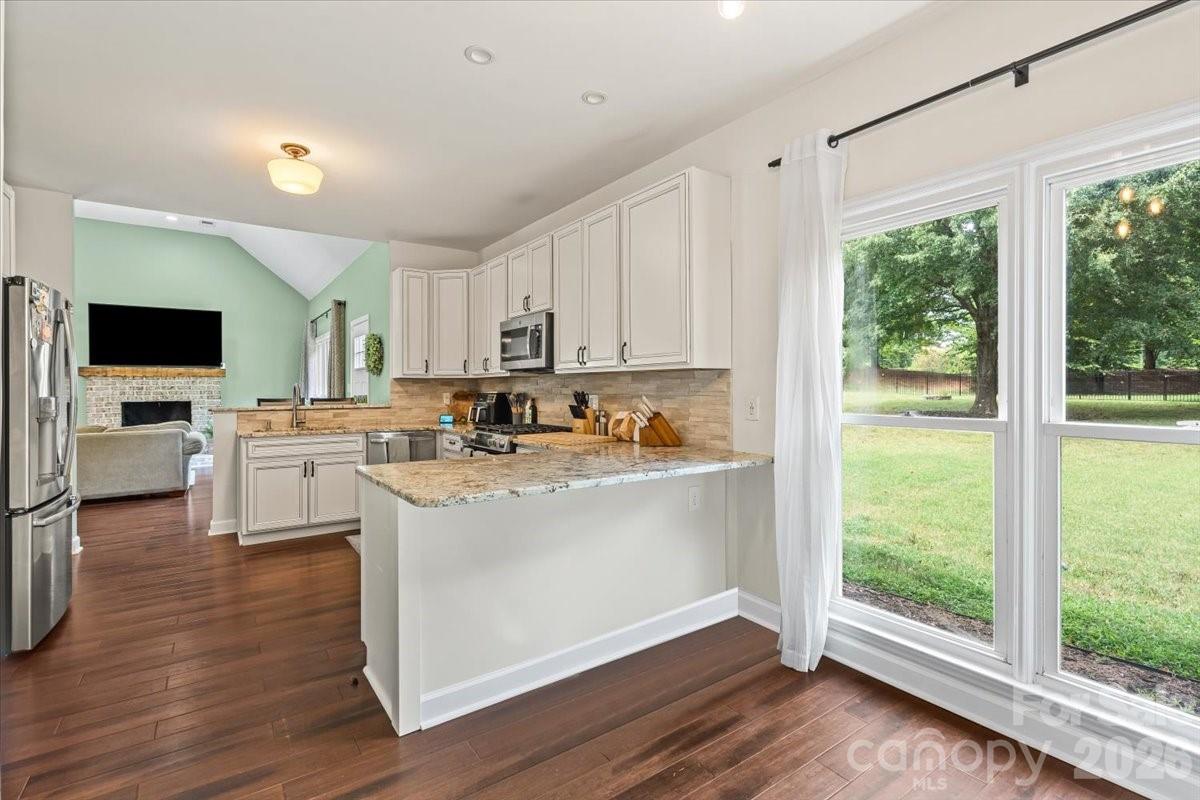 123 Southhaven Drive Property Photo 11