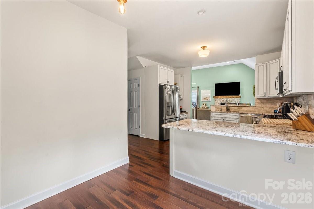 123 Southhaven Drive Property Photo 13