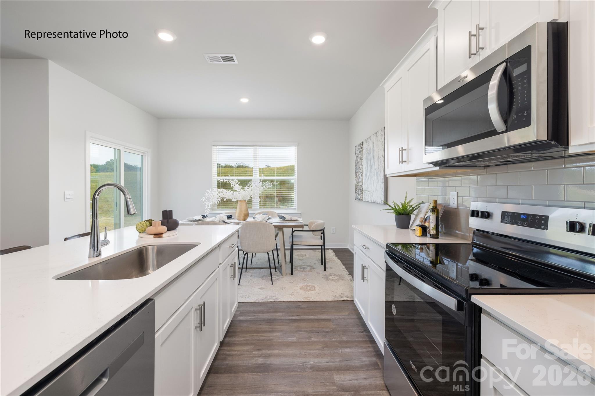 942 Two Brothers Lane Property Photo 10