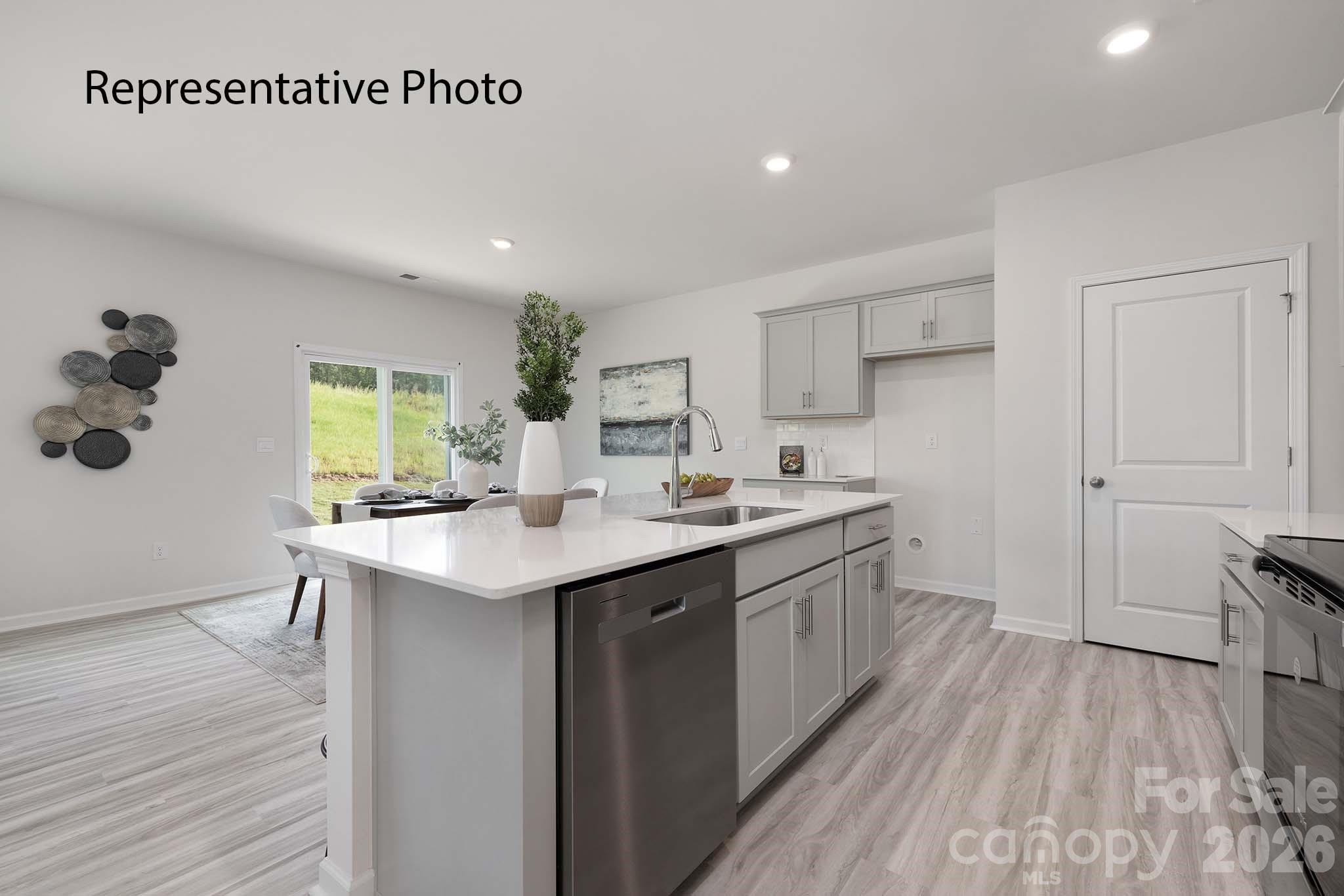 954 Two Brothers Lane Property Photo 10