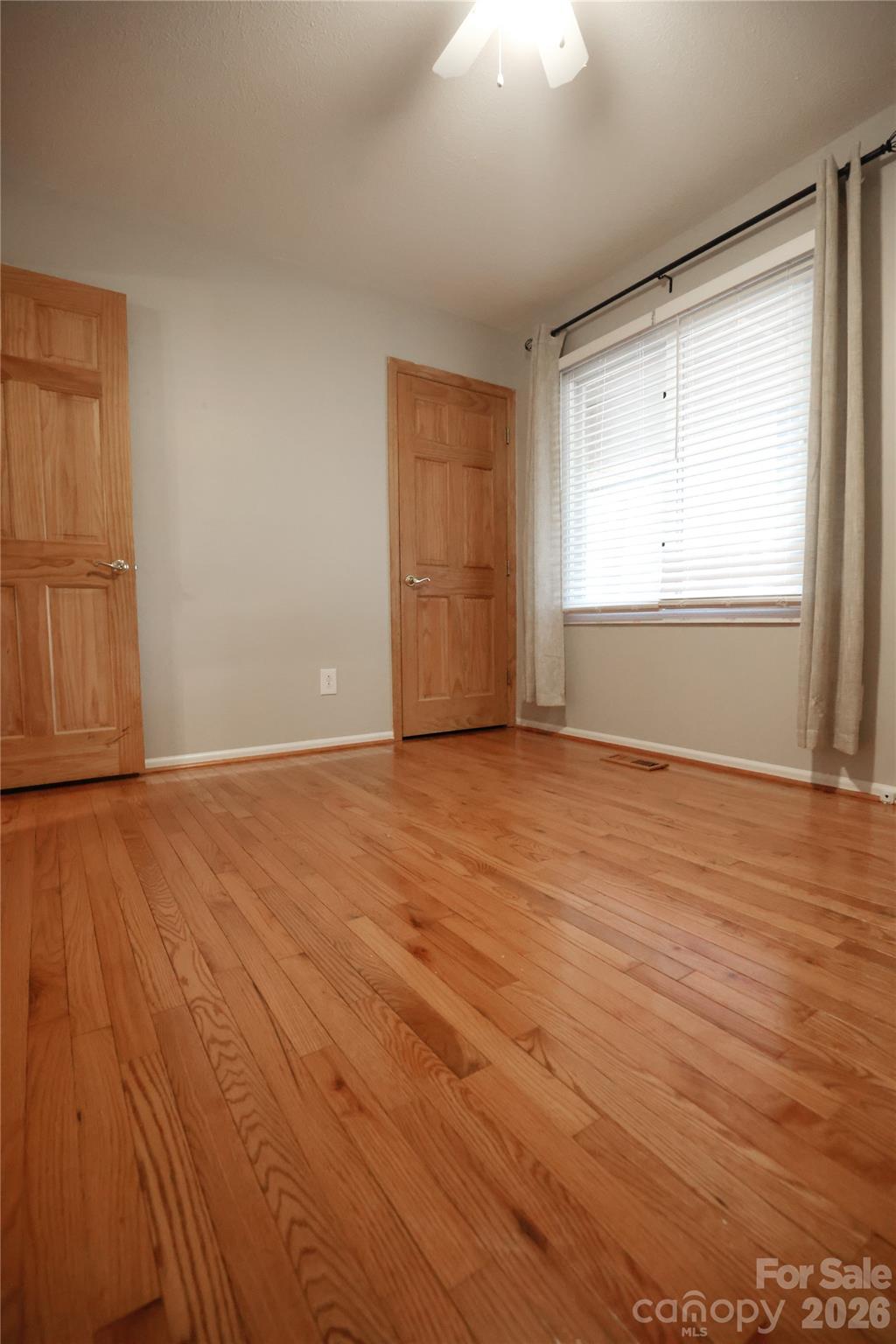 5516 Brookwood Lane Property Photo 8