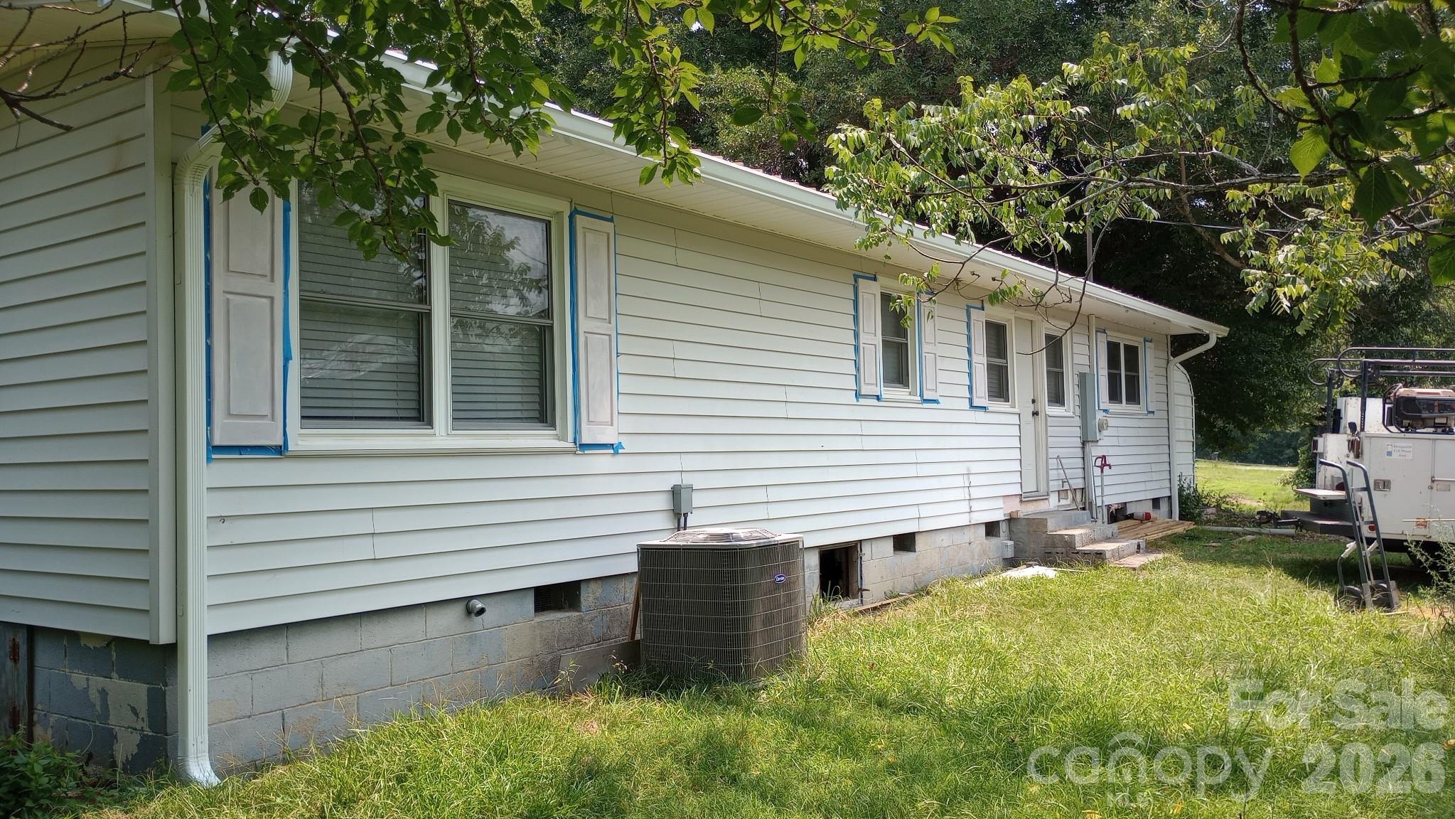 772 S Mountain Road Property Photo 2