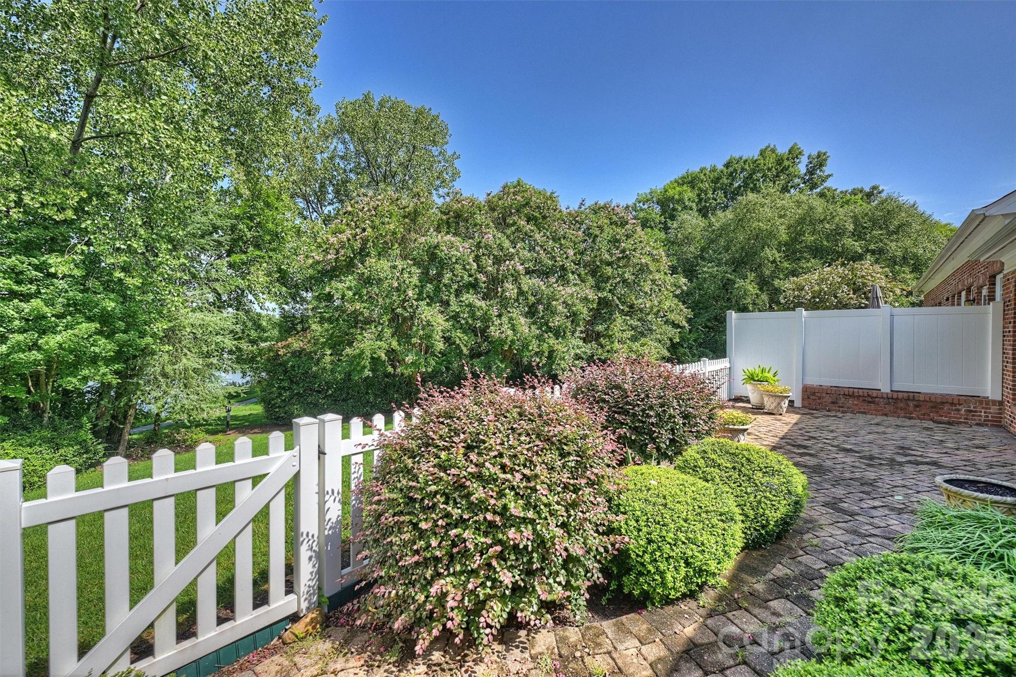 8033 Oratorio Place Property Photo 37