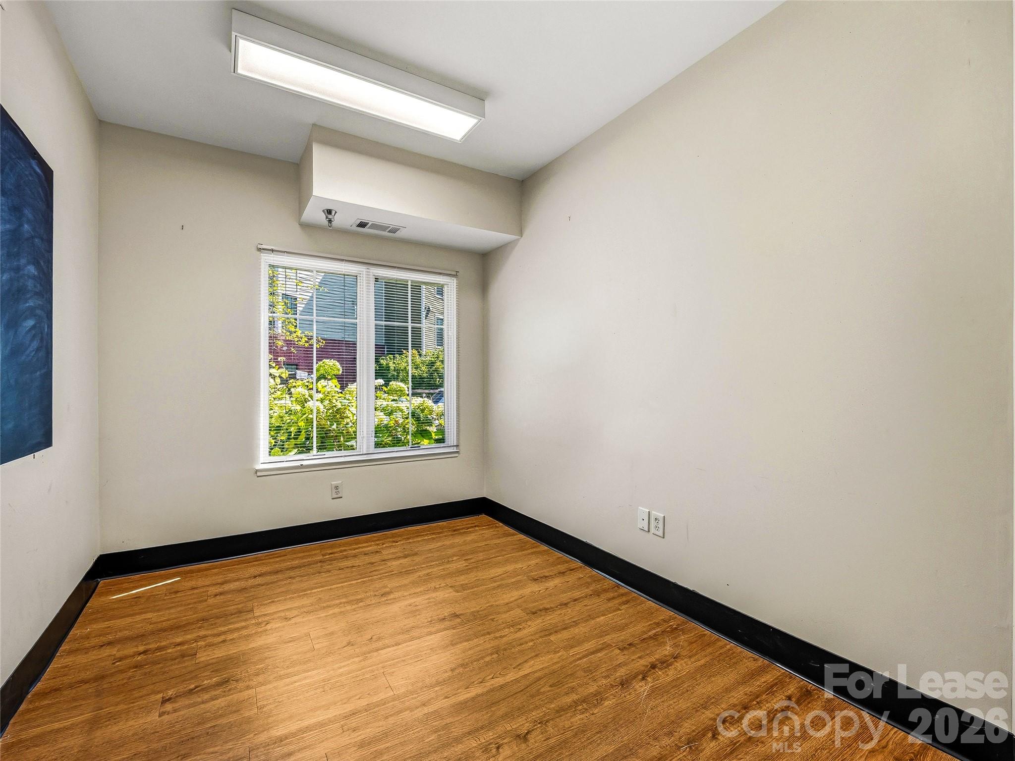 64 Clingman Avenue 101 Property Photo 28