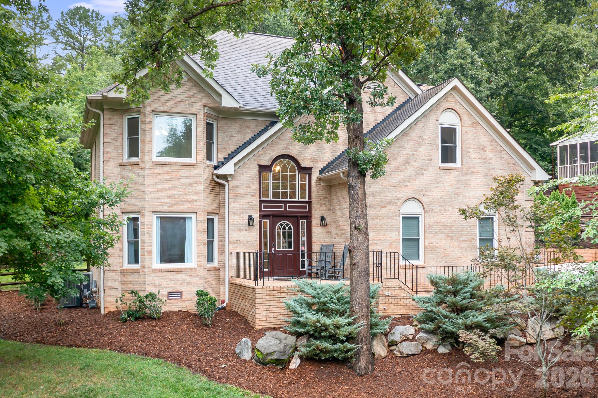 7048 Mariners Court Property Photo 1