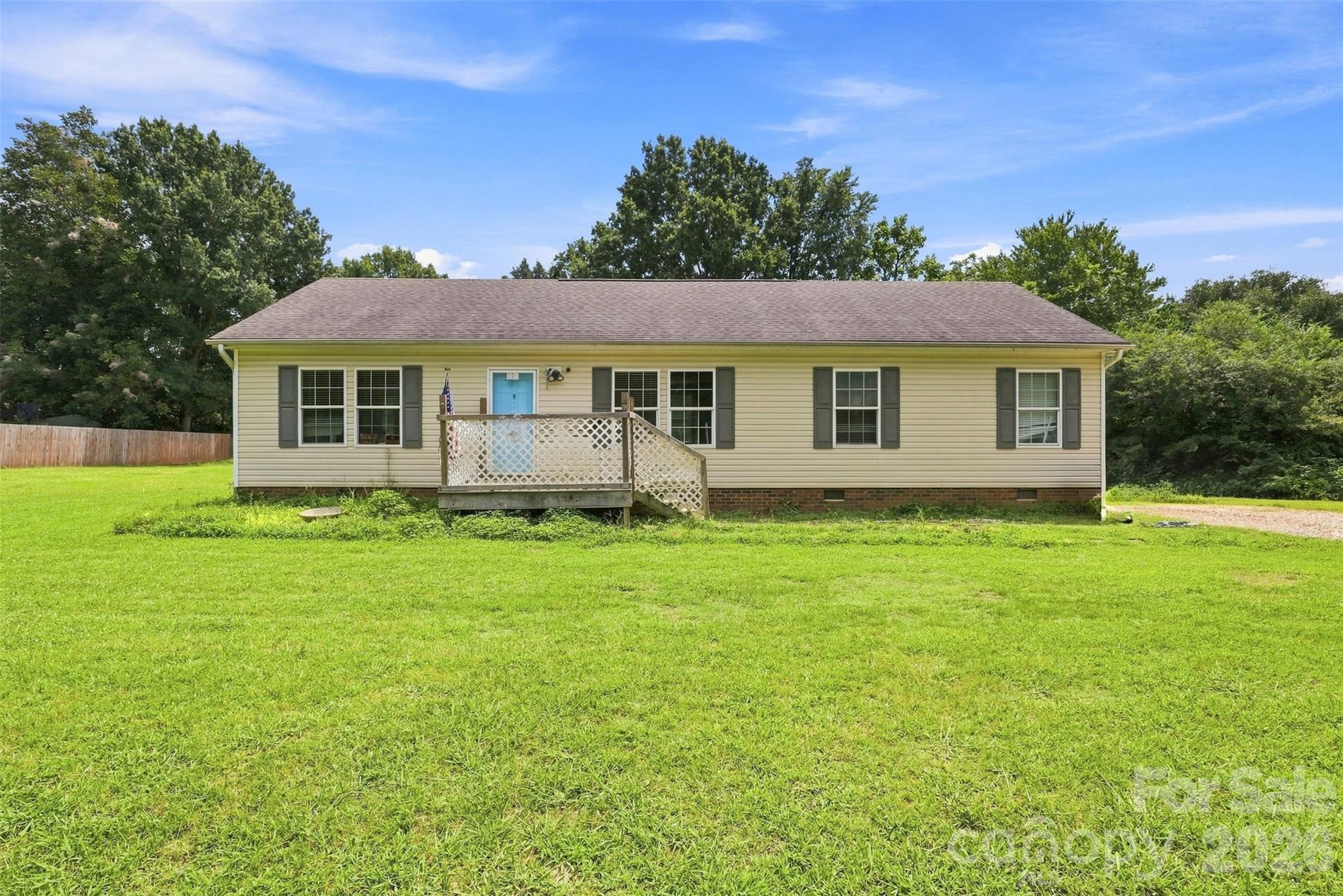 121 Pine State Road Property Photo 2