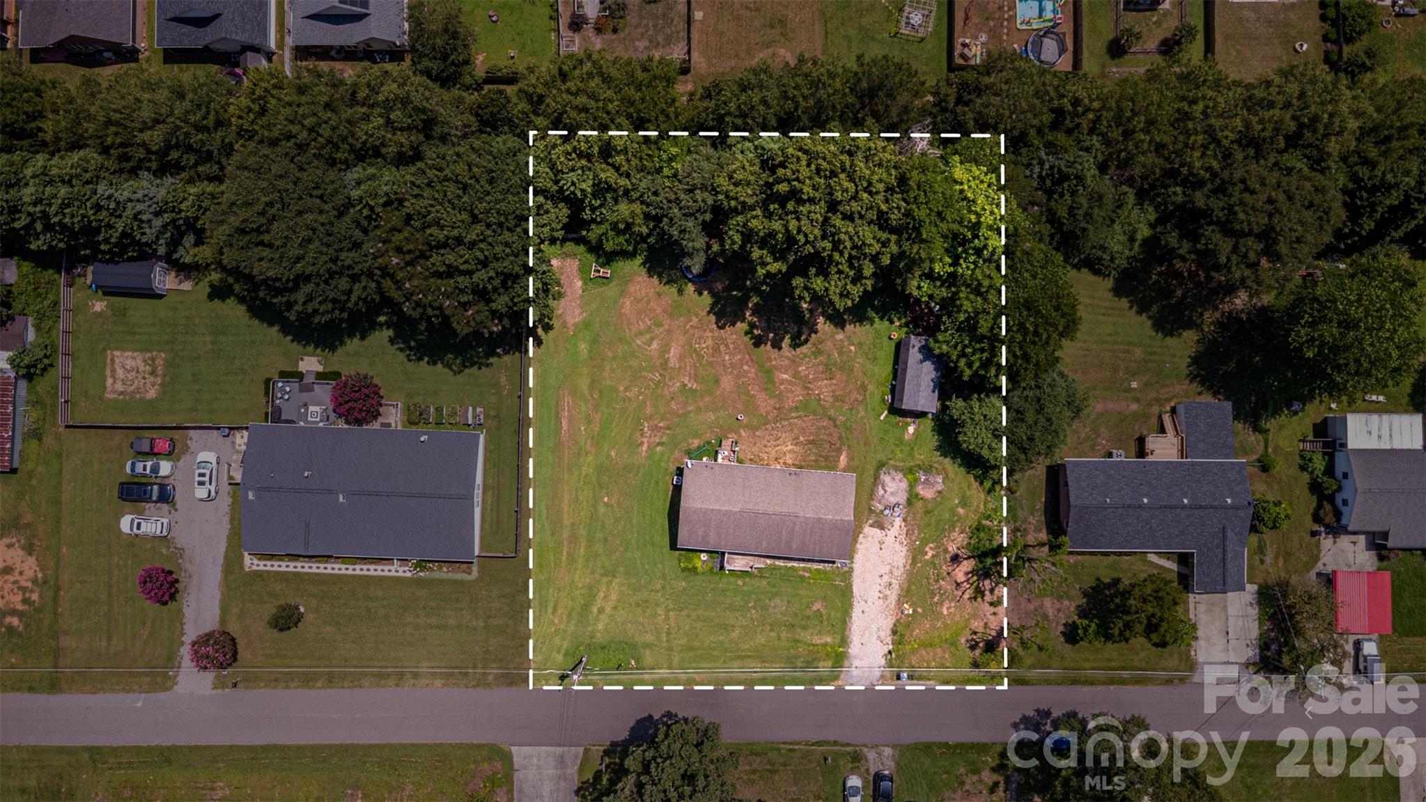 121 Pine State Road Property Photo 4