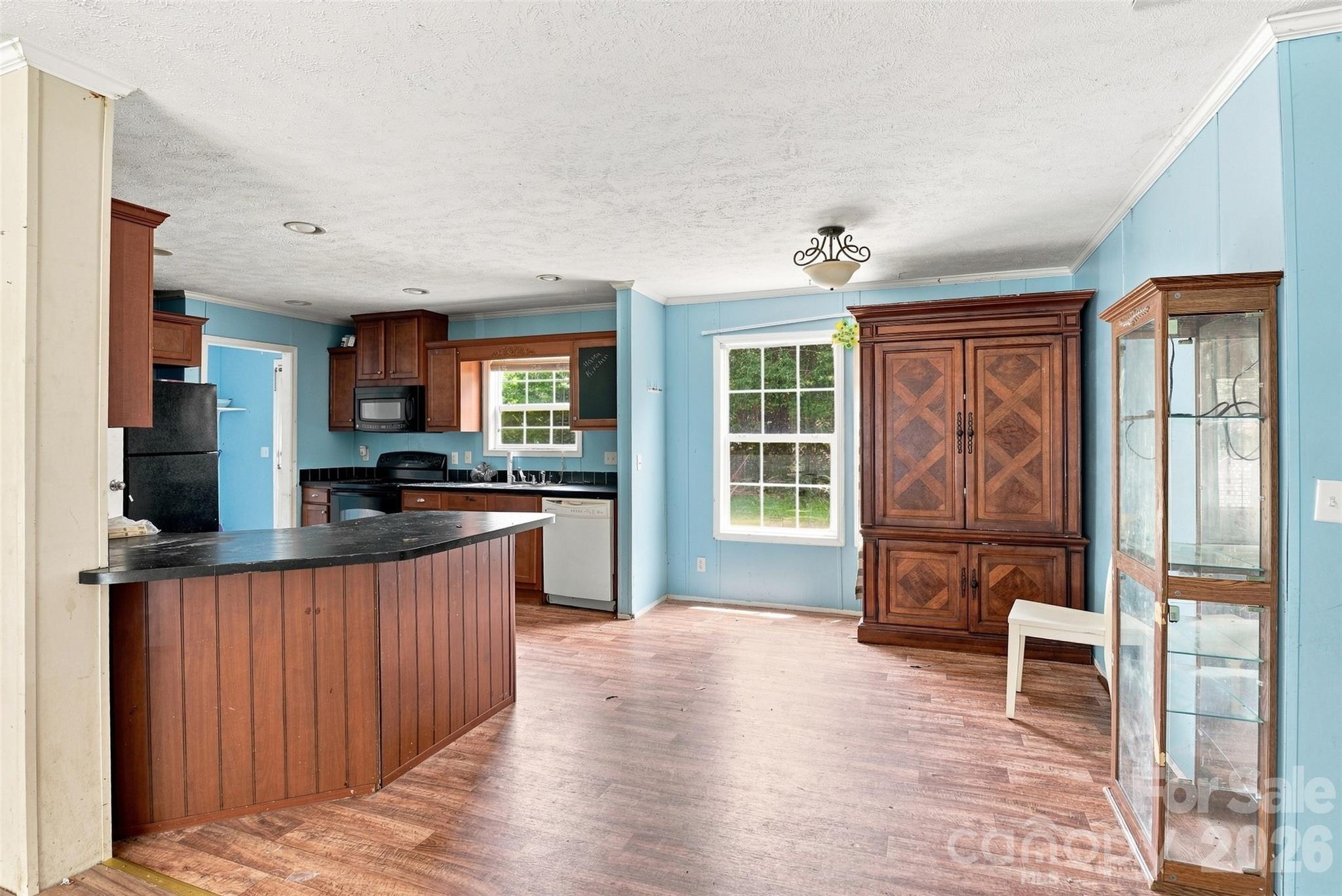 121 Pine State Road Property Photo 9