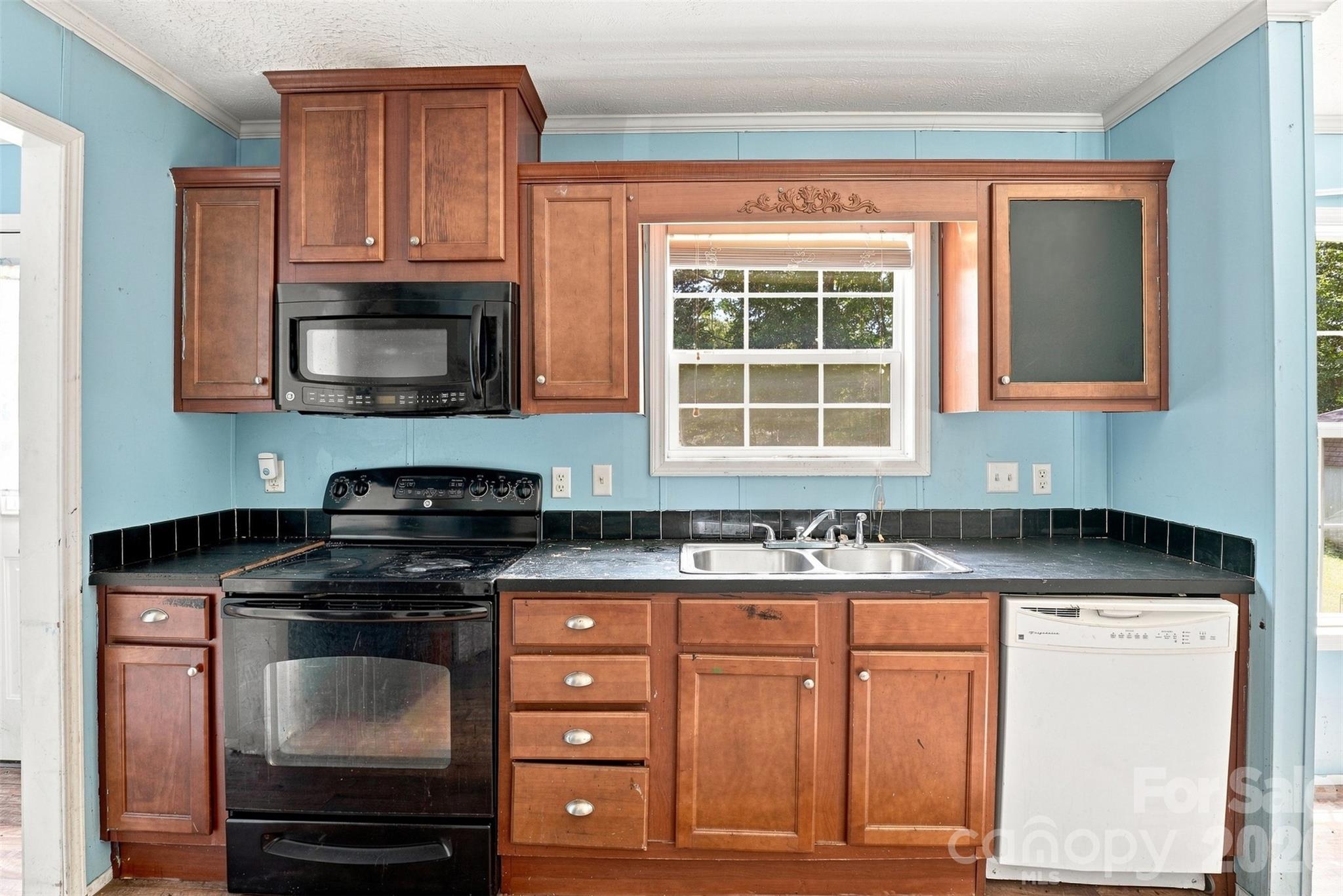 121 Pine State Road Property Photo 12