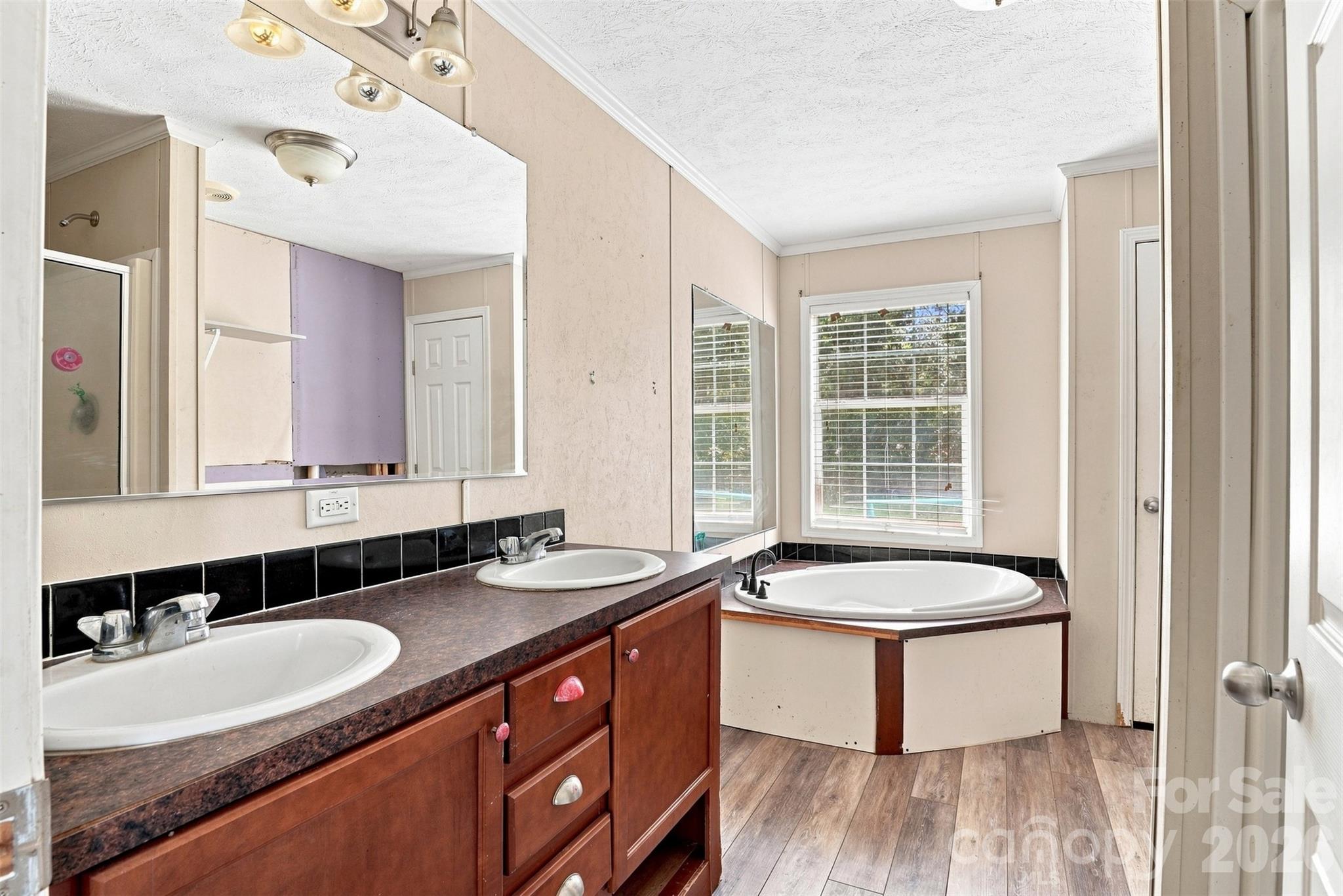 121 Pine State Road Property Photo 15
