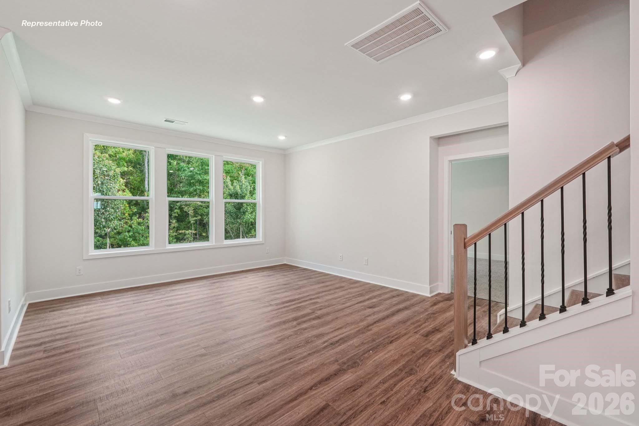 3245 Oberon Street Property Photo 6