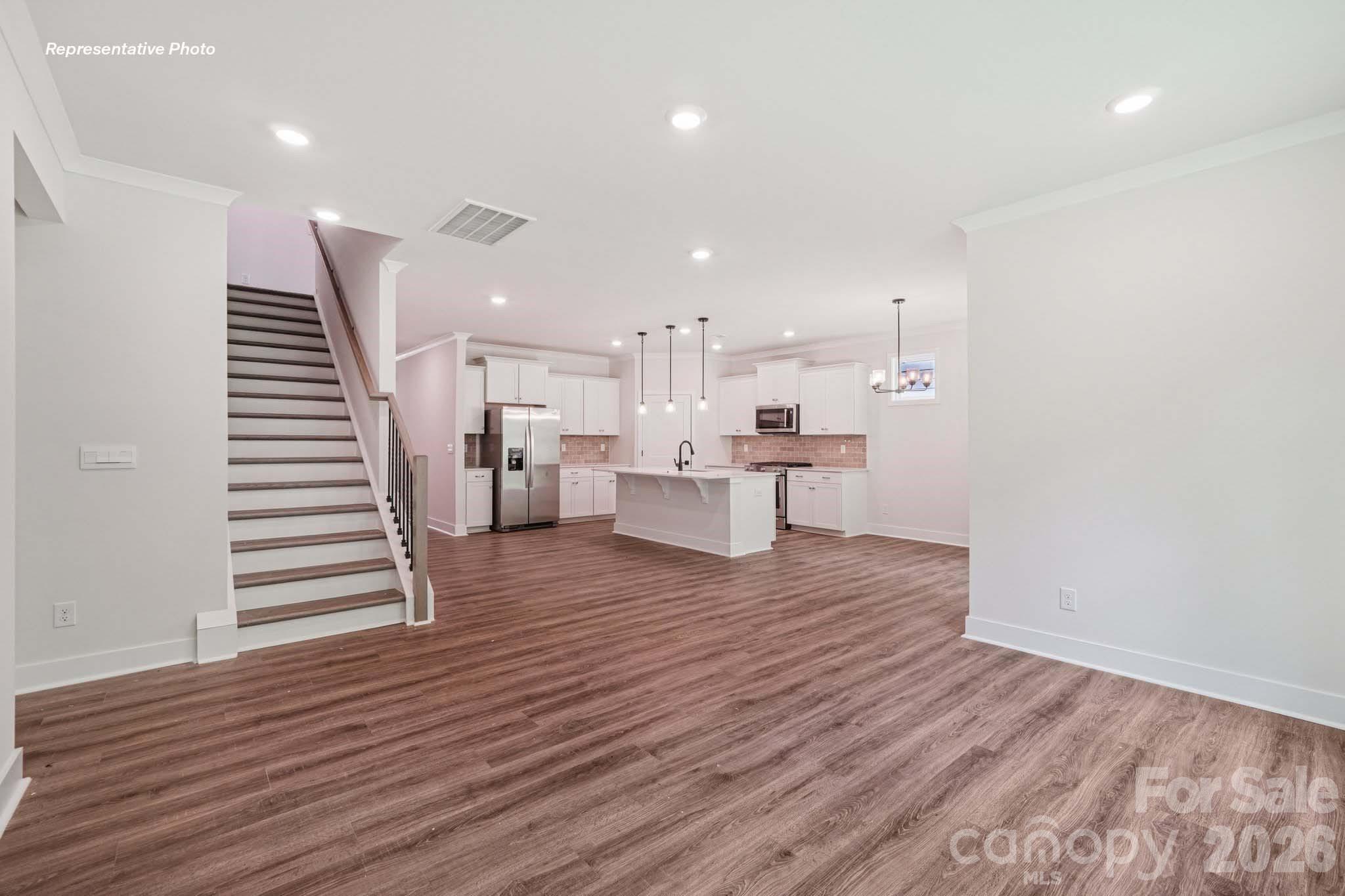 3245 Oberon Street Property Photo 8