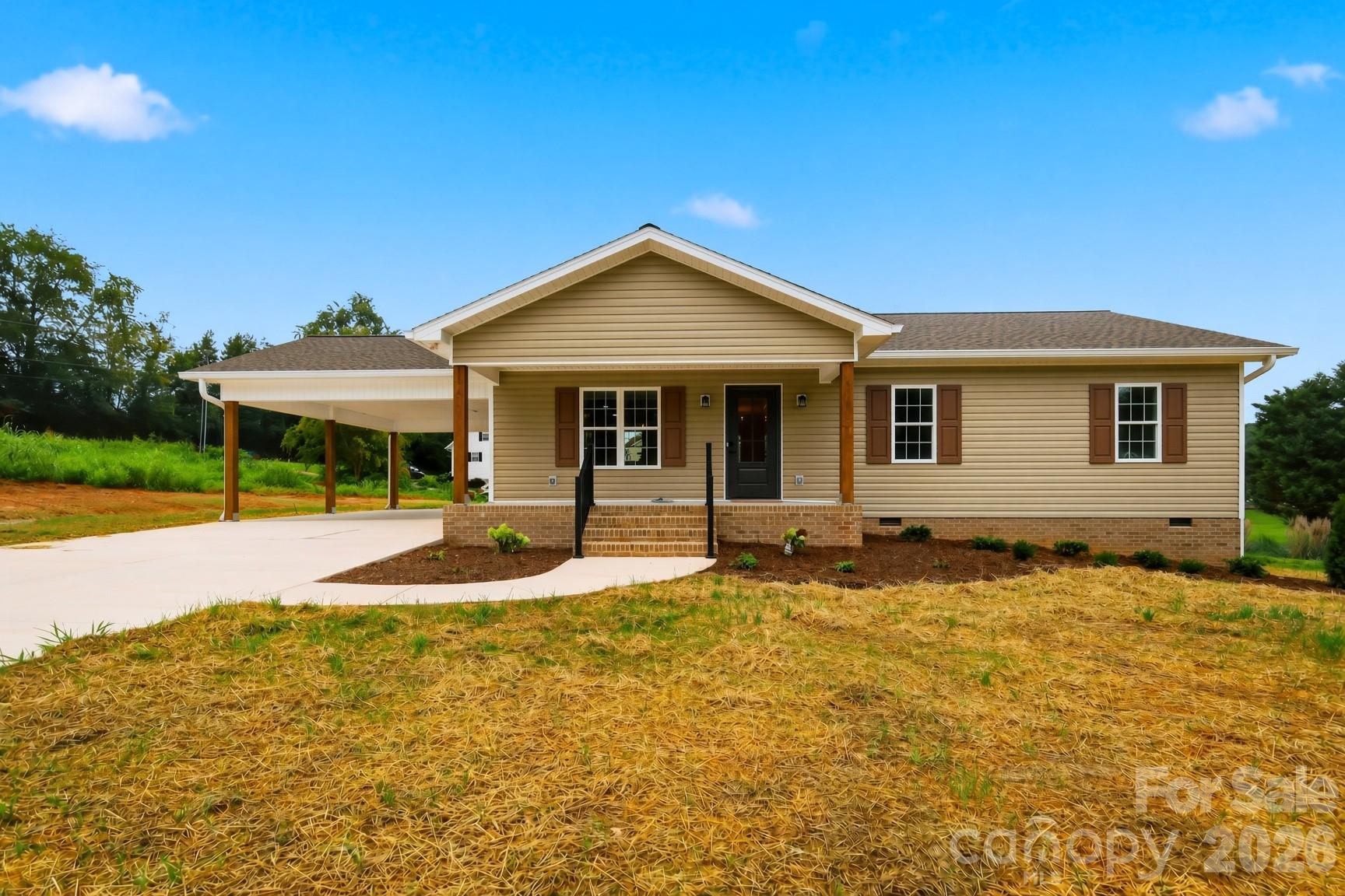155 Haven Circle Property Photo 2