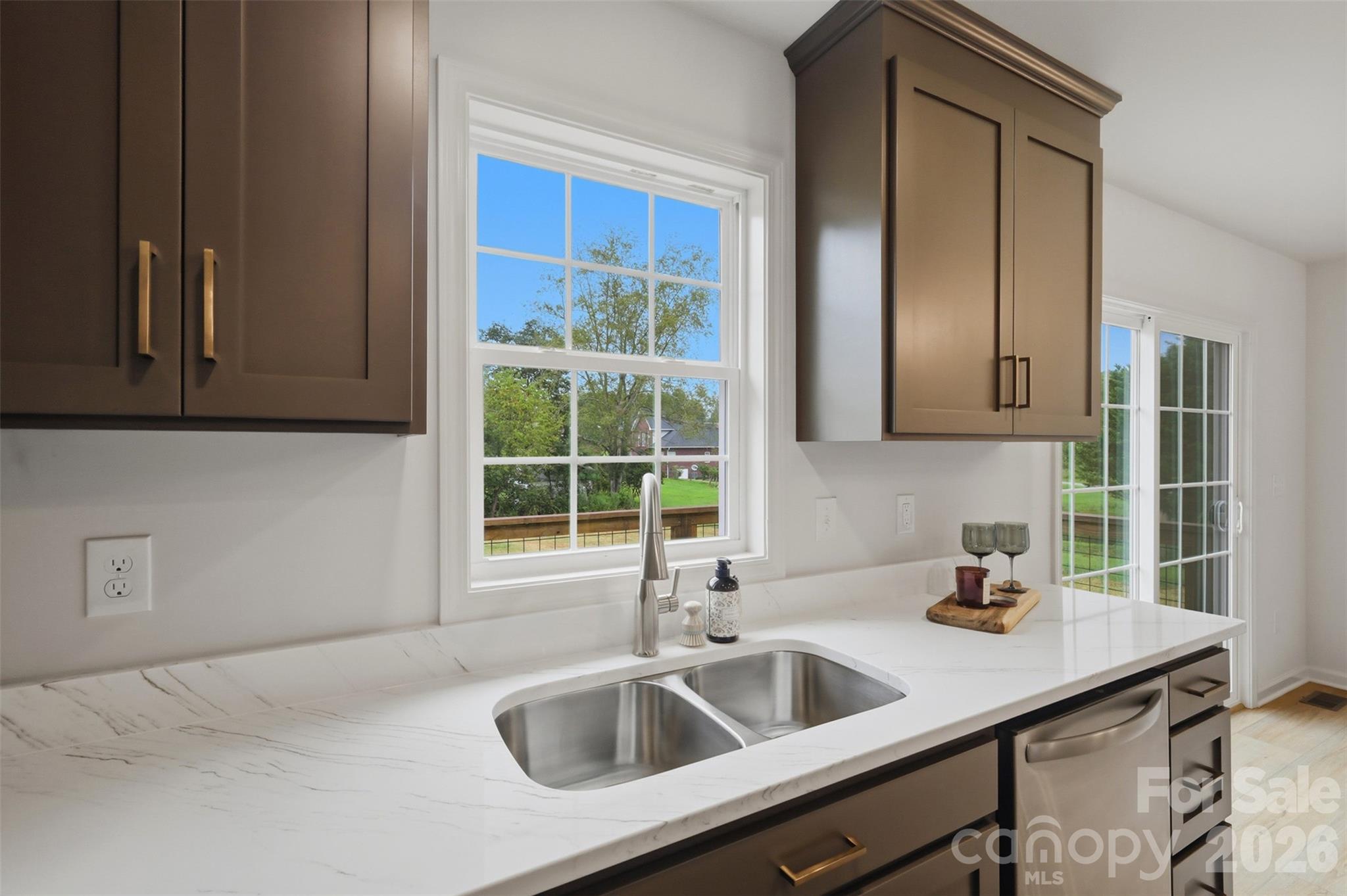 155 Haven Circle Property Photo 14
