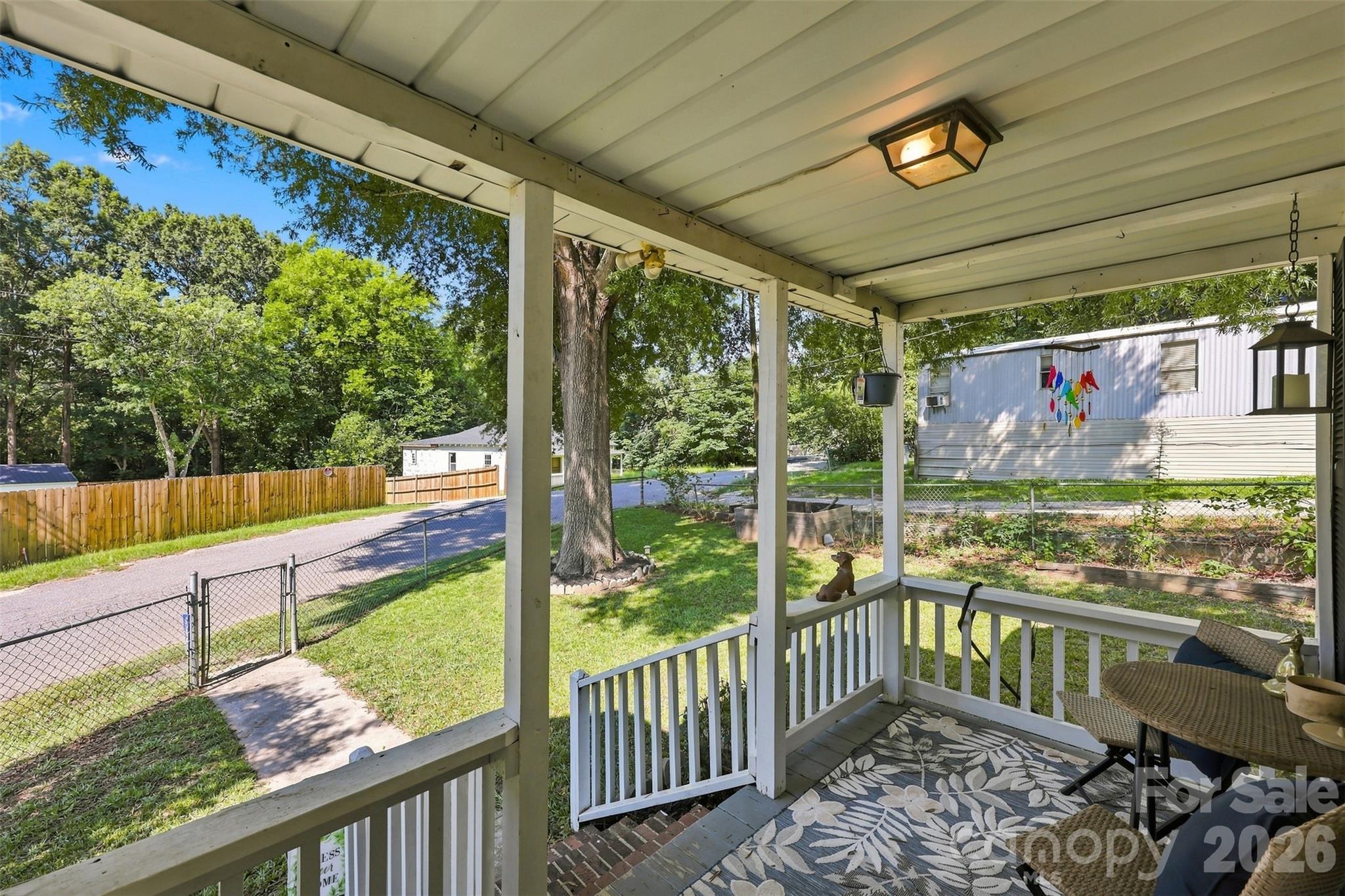 1143 9th Street Property Photo 4