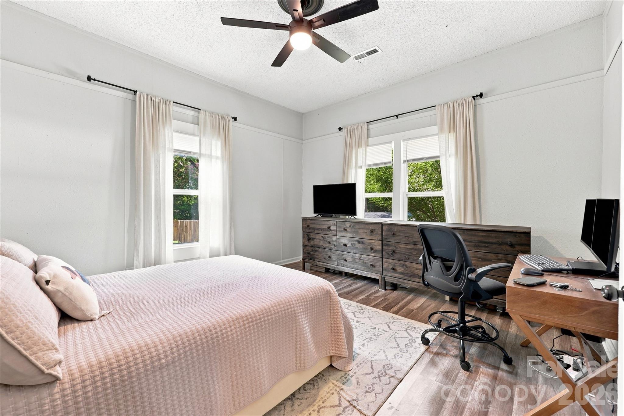 1143 9th Street Property Photo 9