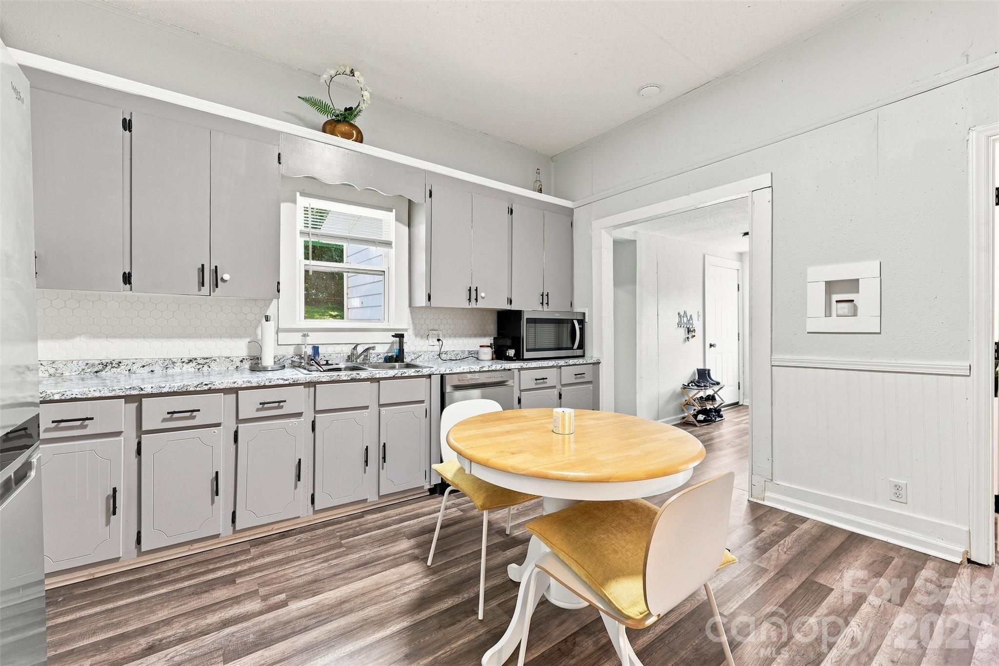 1143 9th Street Property Photo 14