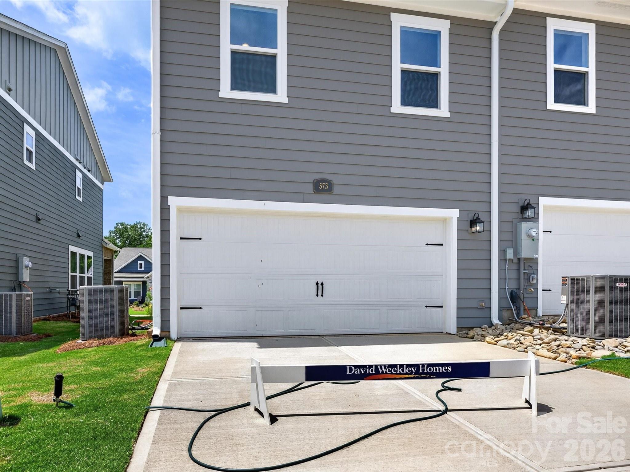 573 Cape Cod Way Property Photo 3