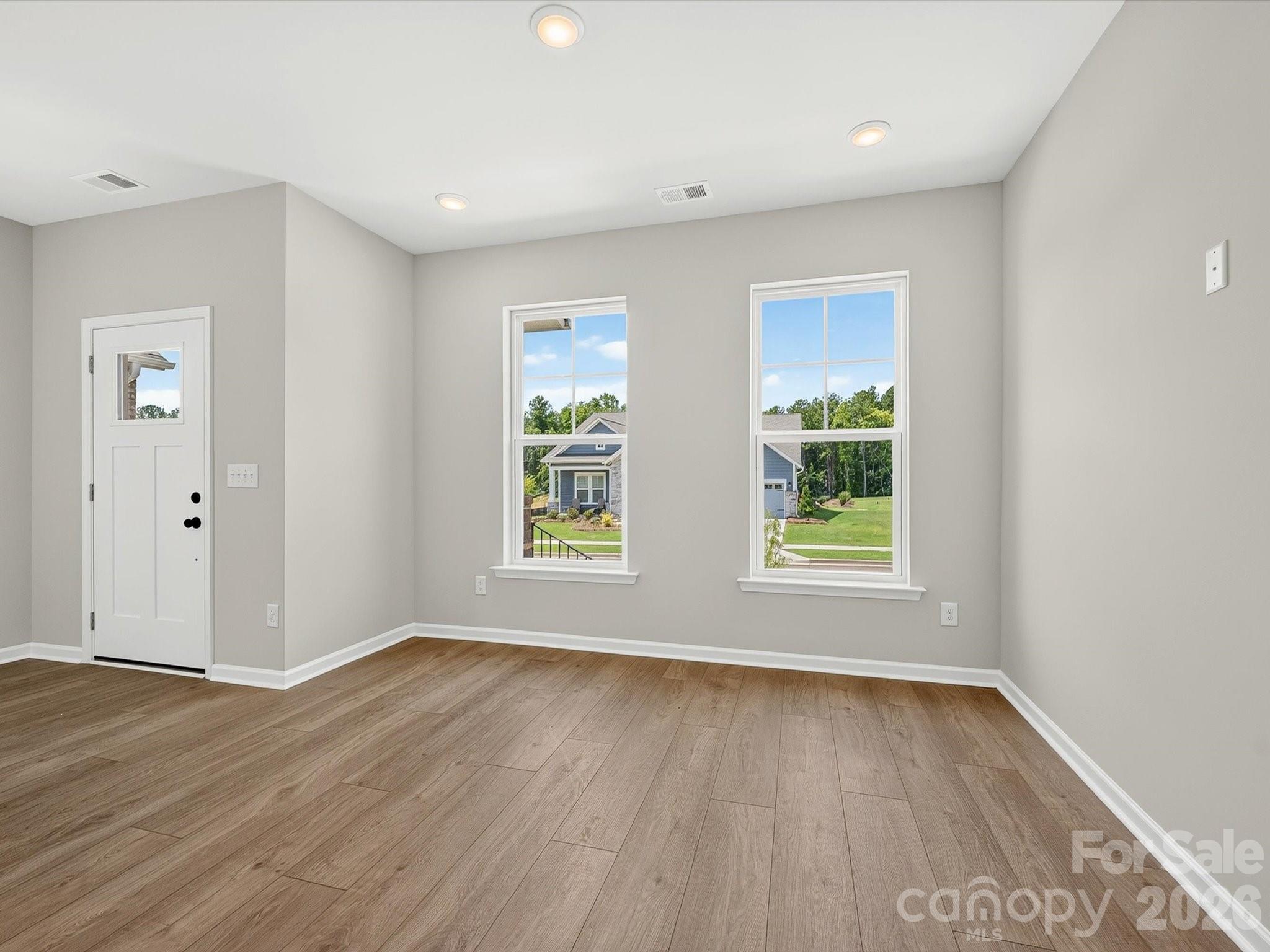573 Cape Cod Way Property Photo 6