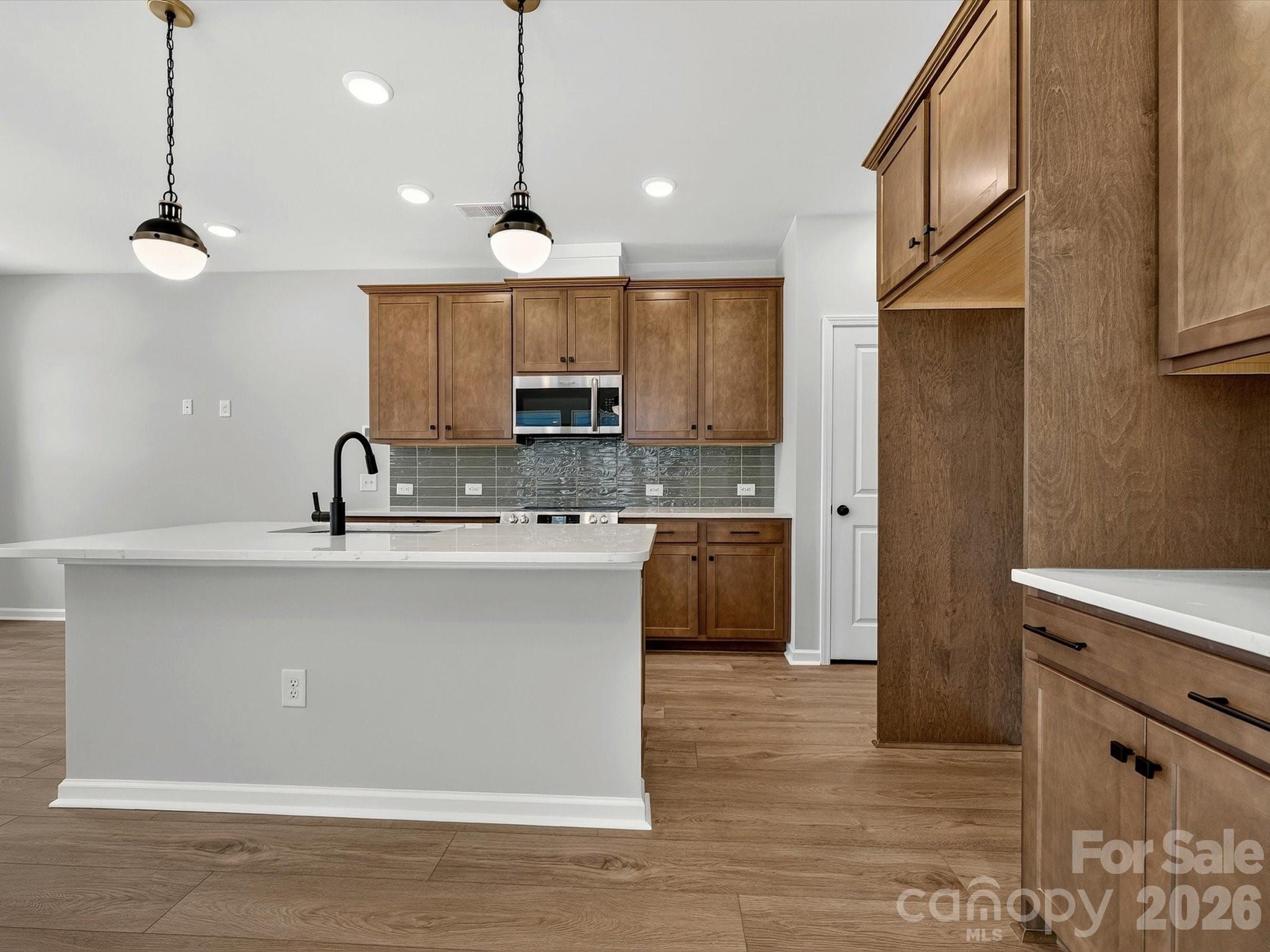 573 Cape Cod Way Property Photo 12