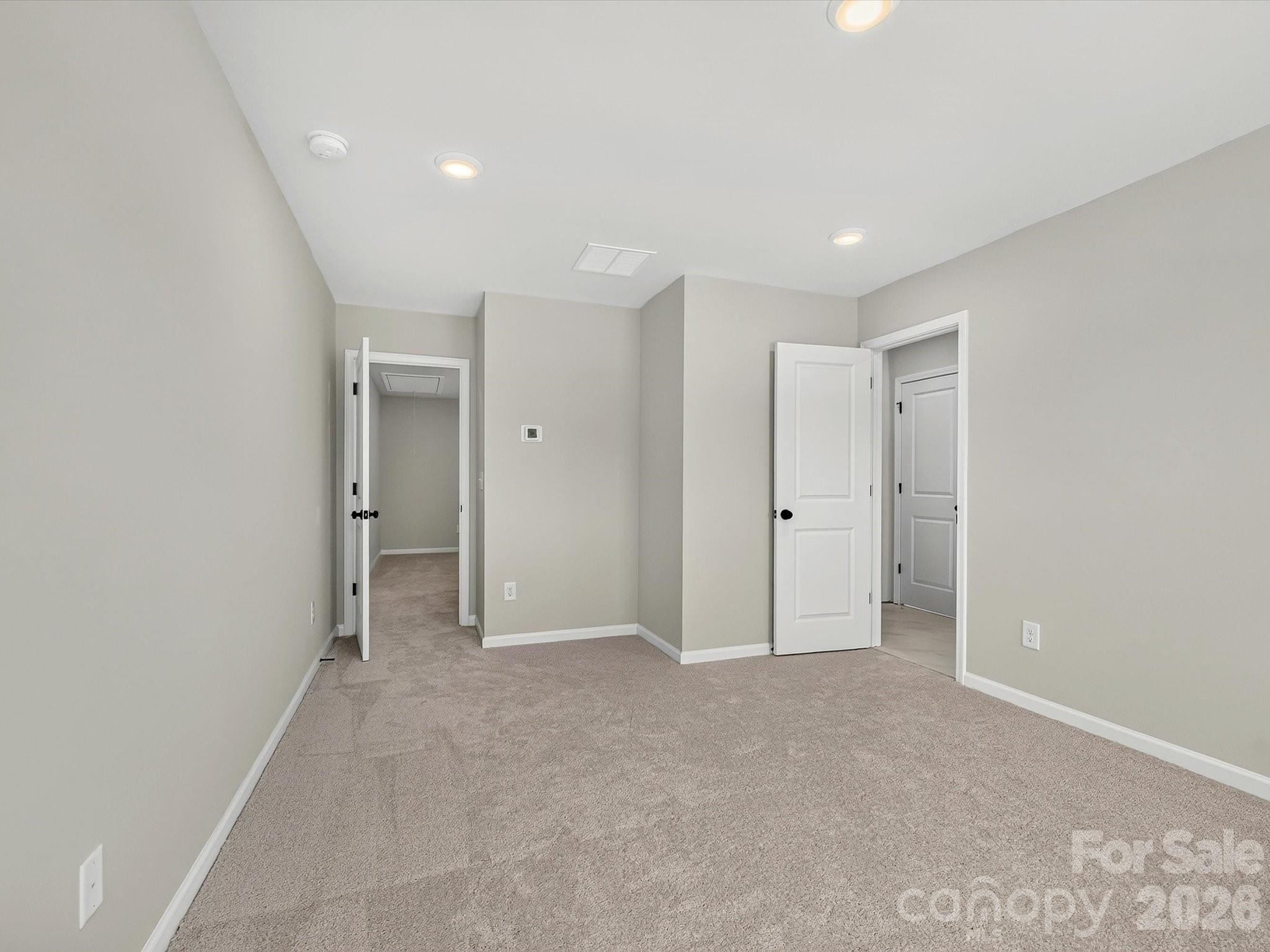 573 Cape Cod Way Property Photo 20