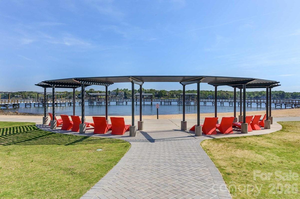 573 Cape Cod Way Property Photo 27