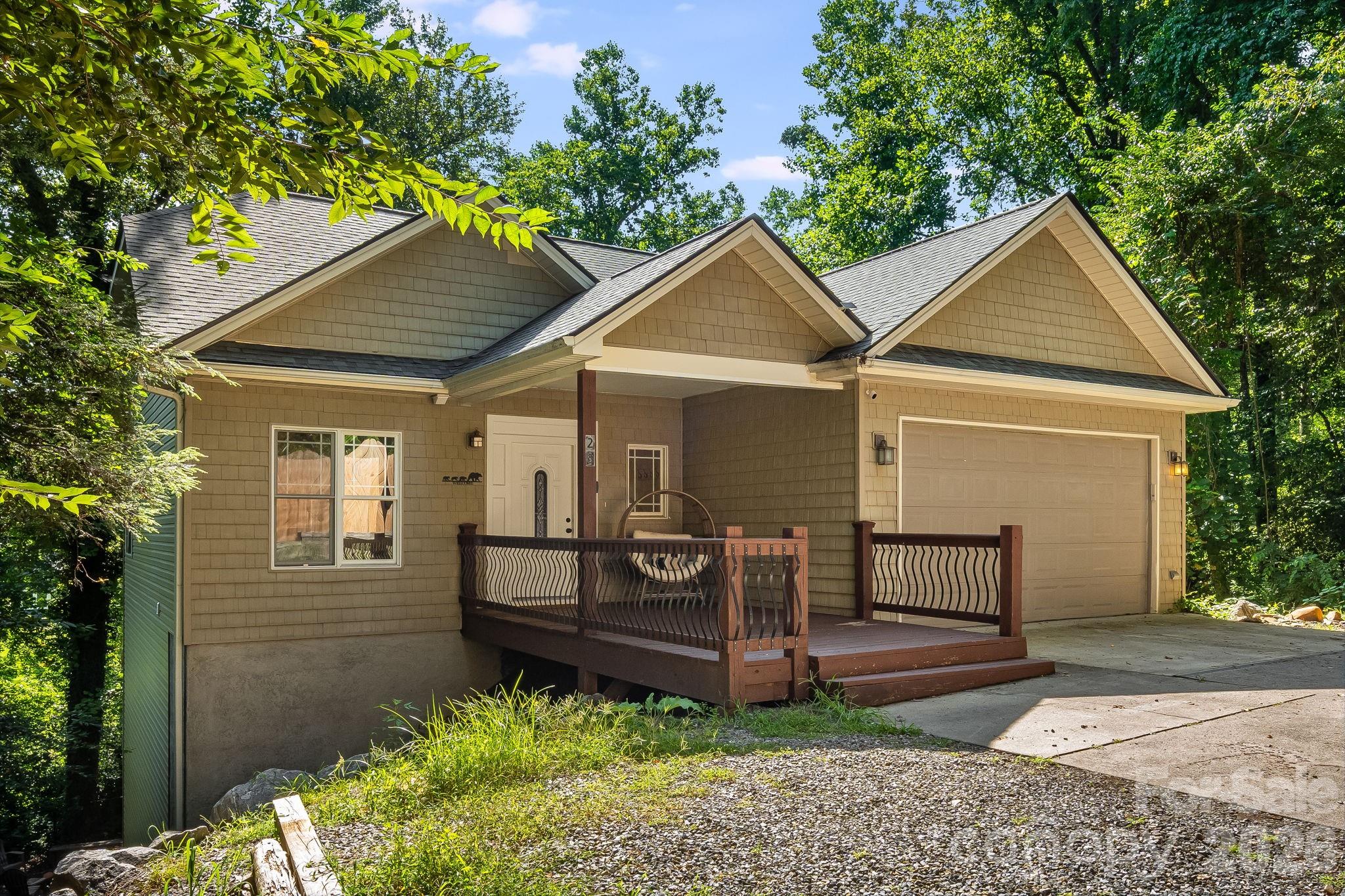28 Greenbriar Road Property Photo 2