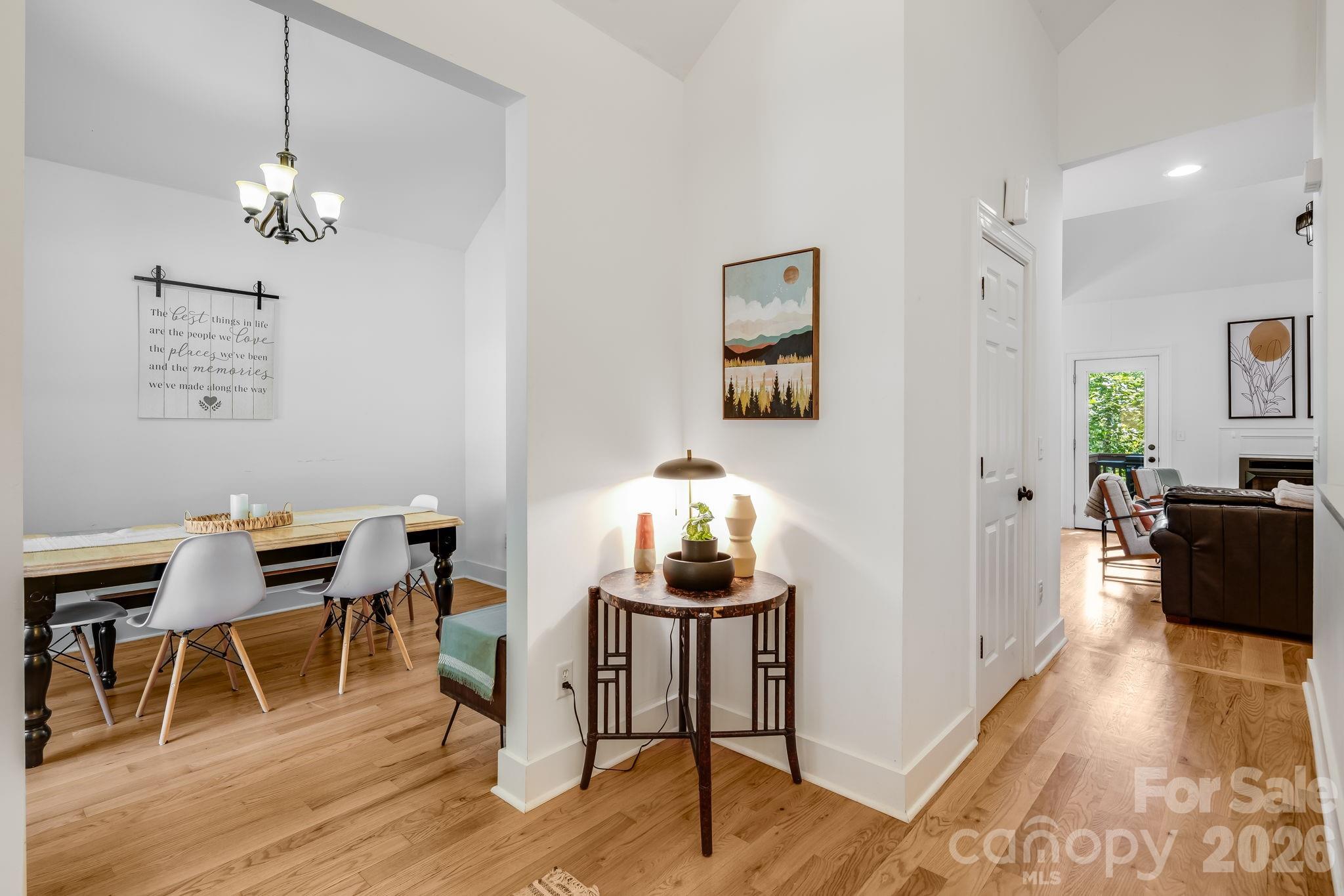 28 Greenbriar Road Property Photo 6