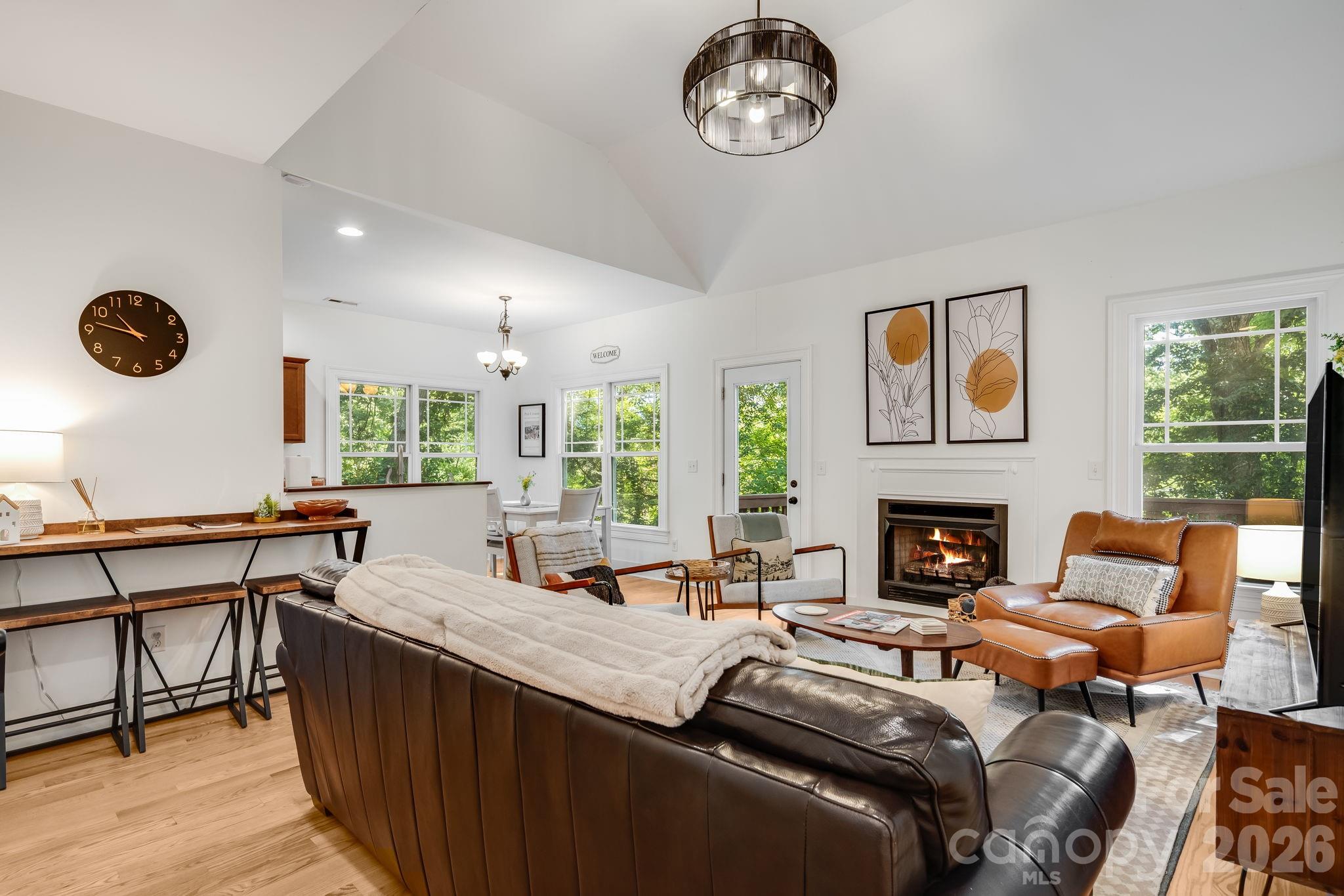 28 Greenbriar Road Property Photo 8