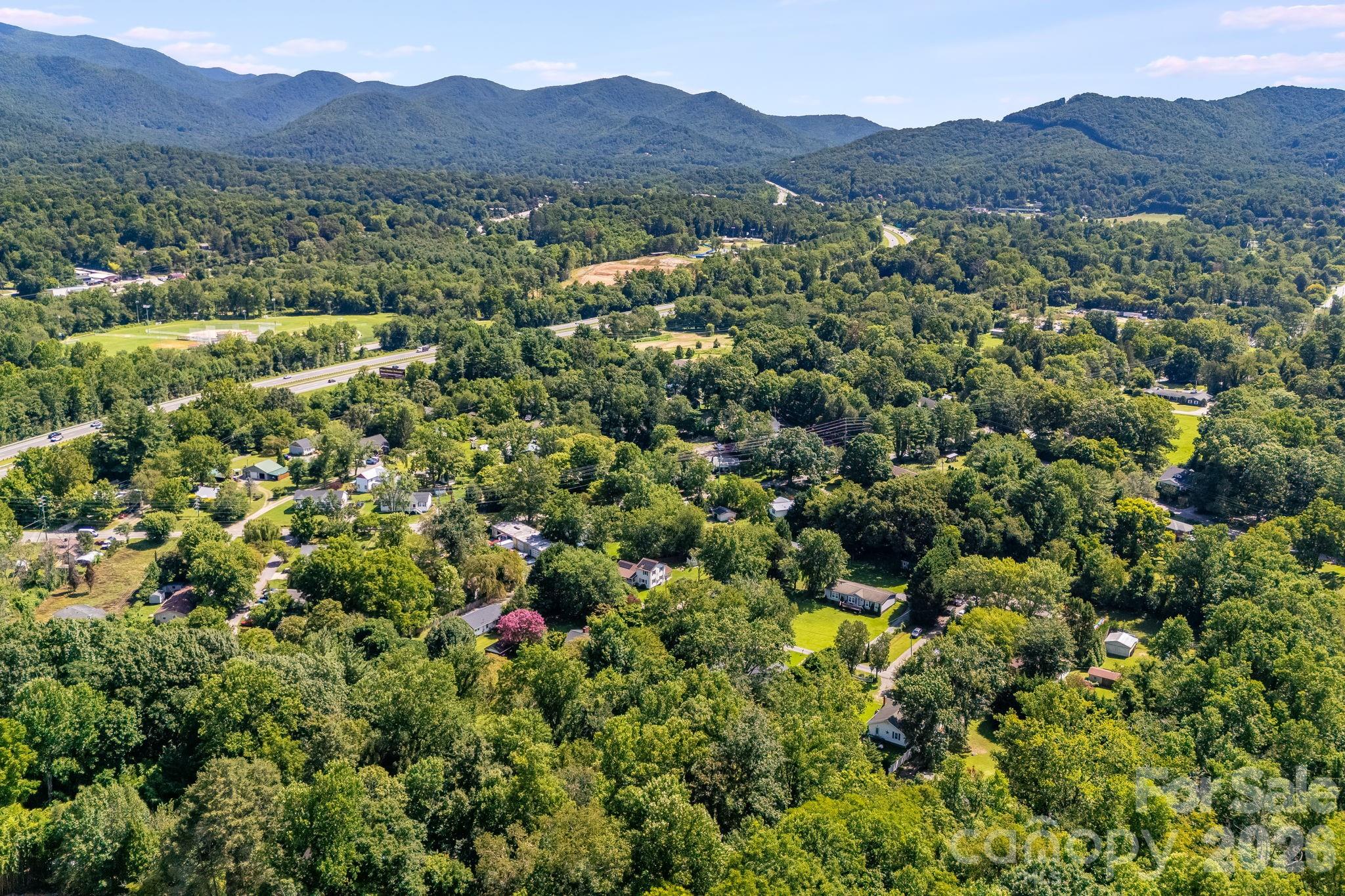 28 Greenbriar Road Property Photo 45