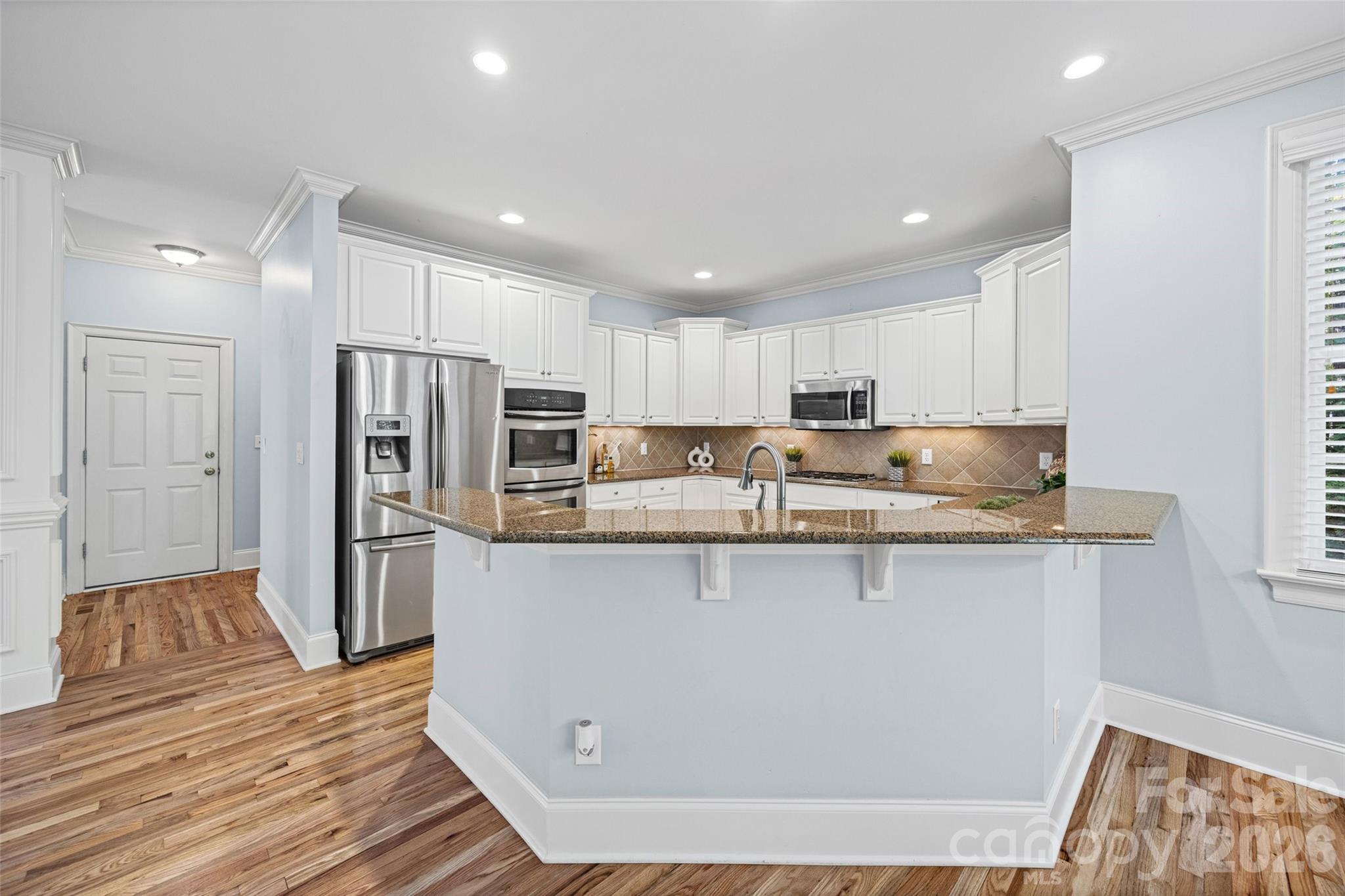 2455 Talbot Court Property Photo 10