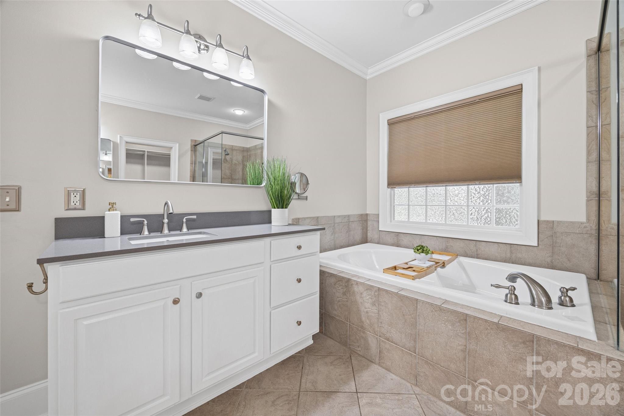 2455 Talbot Court Property Photo 15