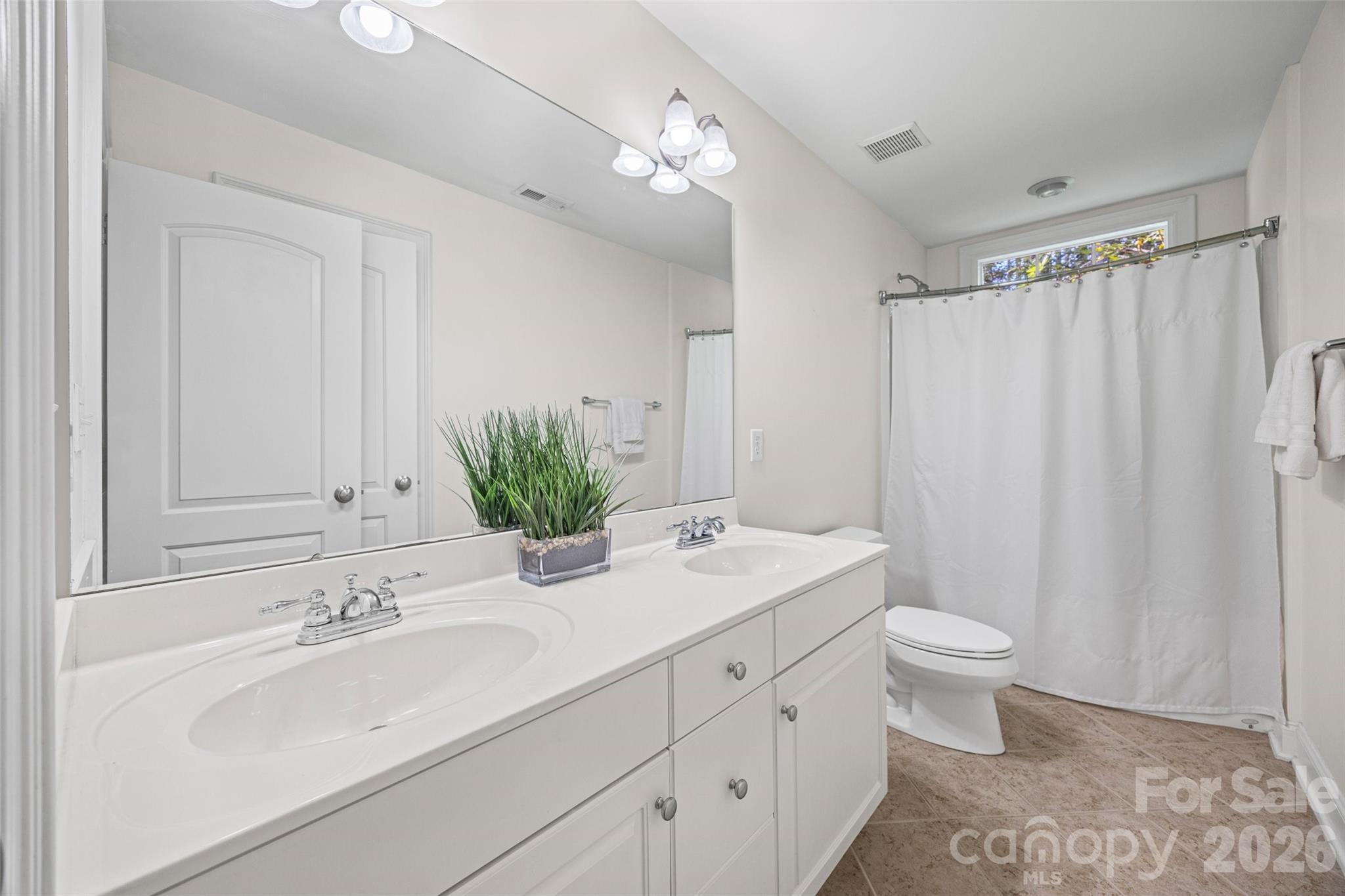 2455 Talbot Court Property Photo 25