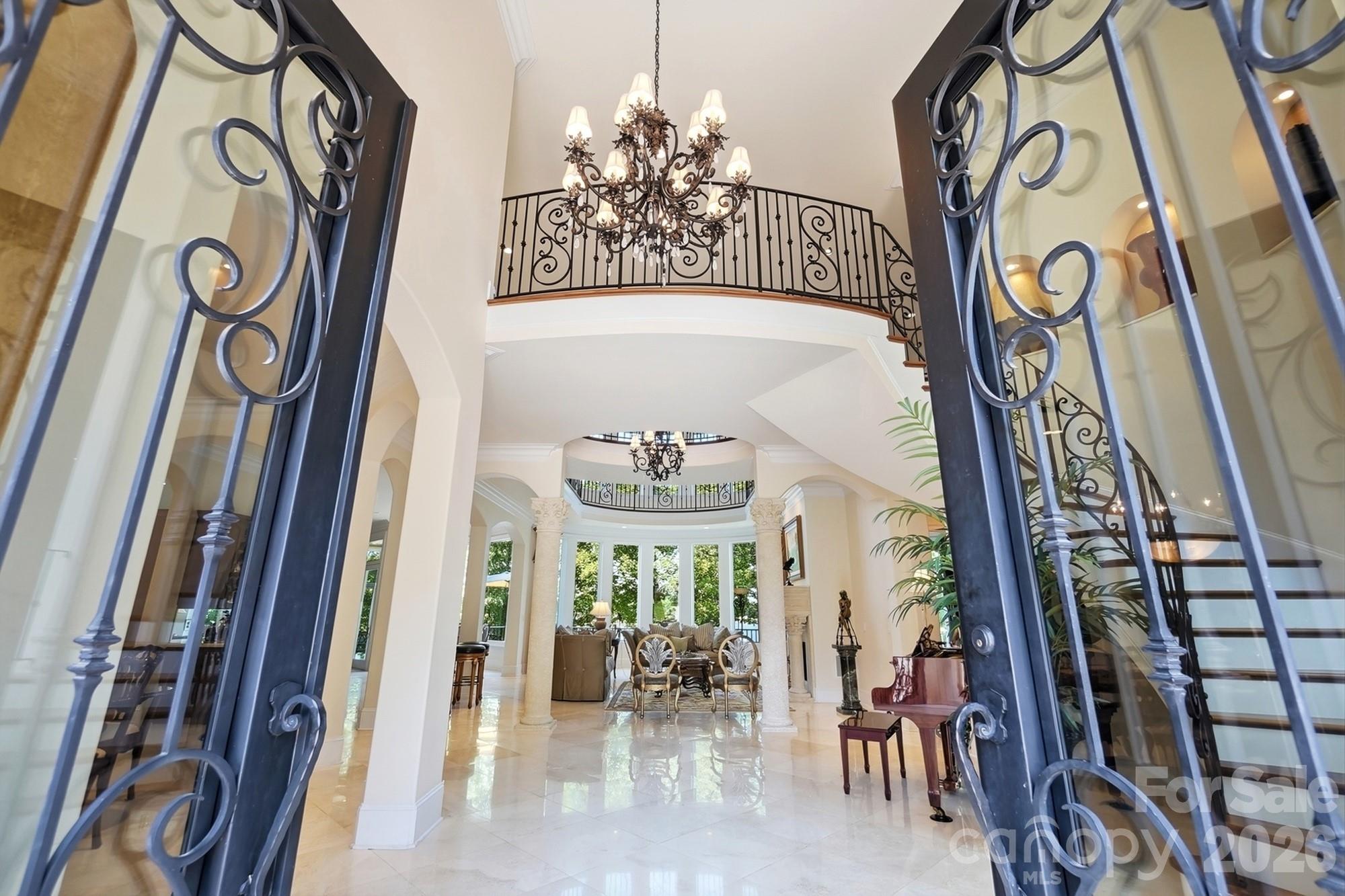20124 Bascom Ridge Drive Property Photo 4