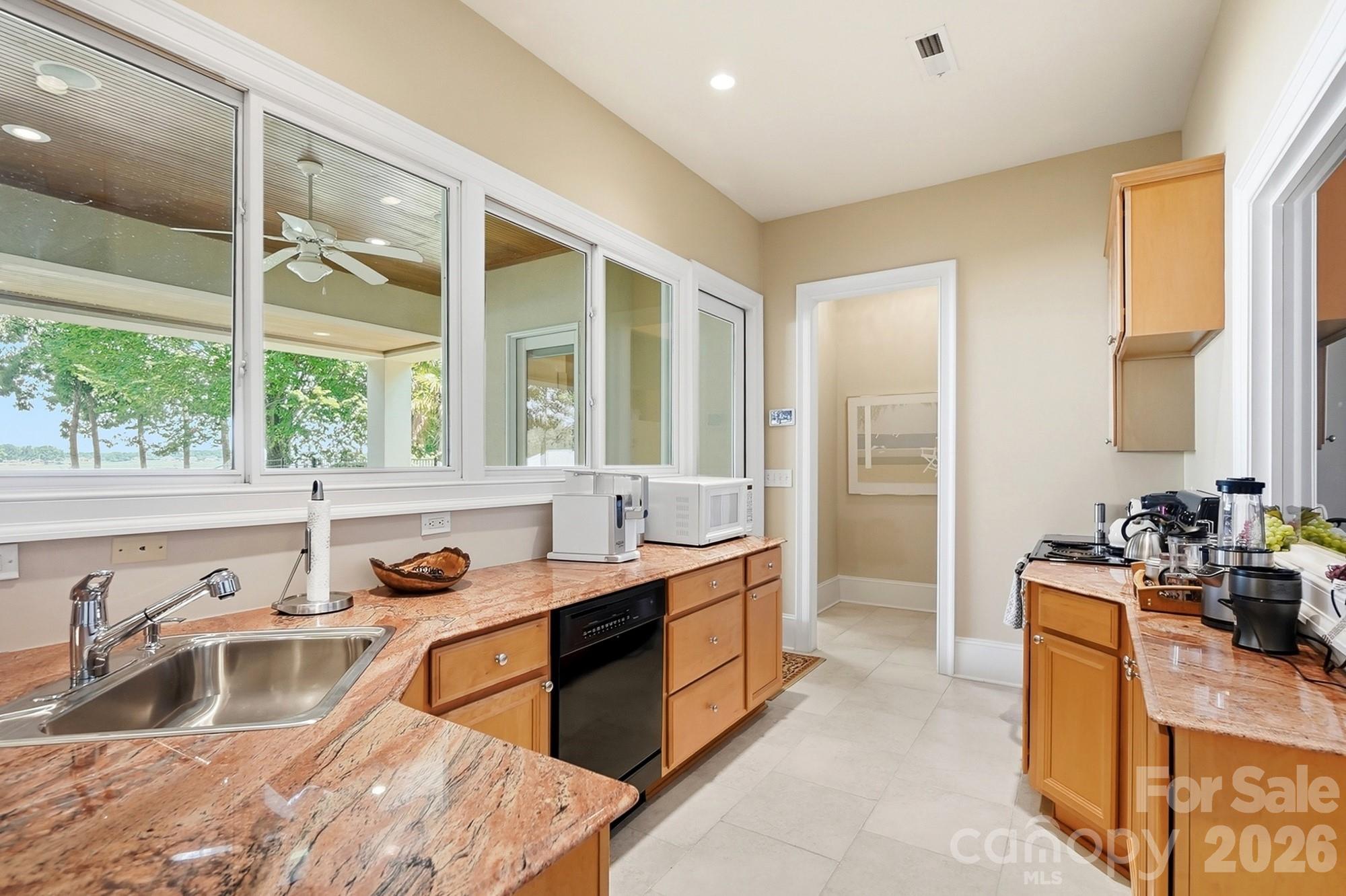 20124 Bascom Ridge Drive Property Photo 37
