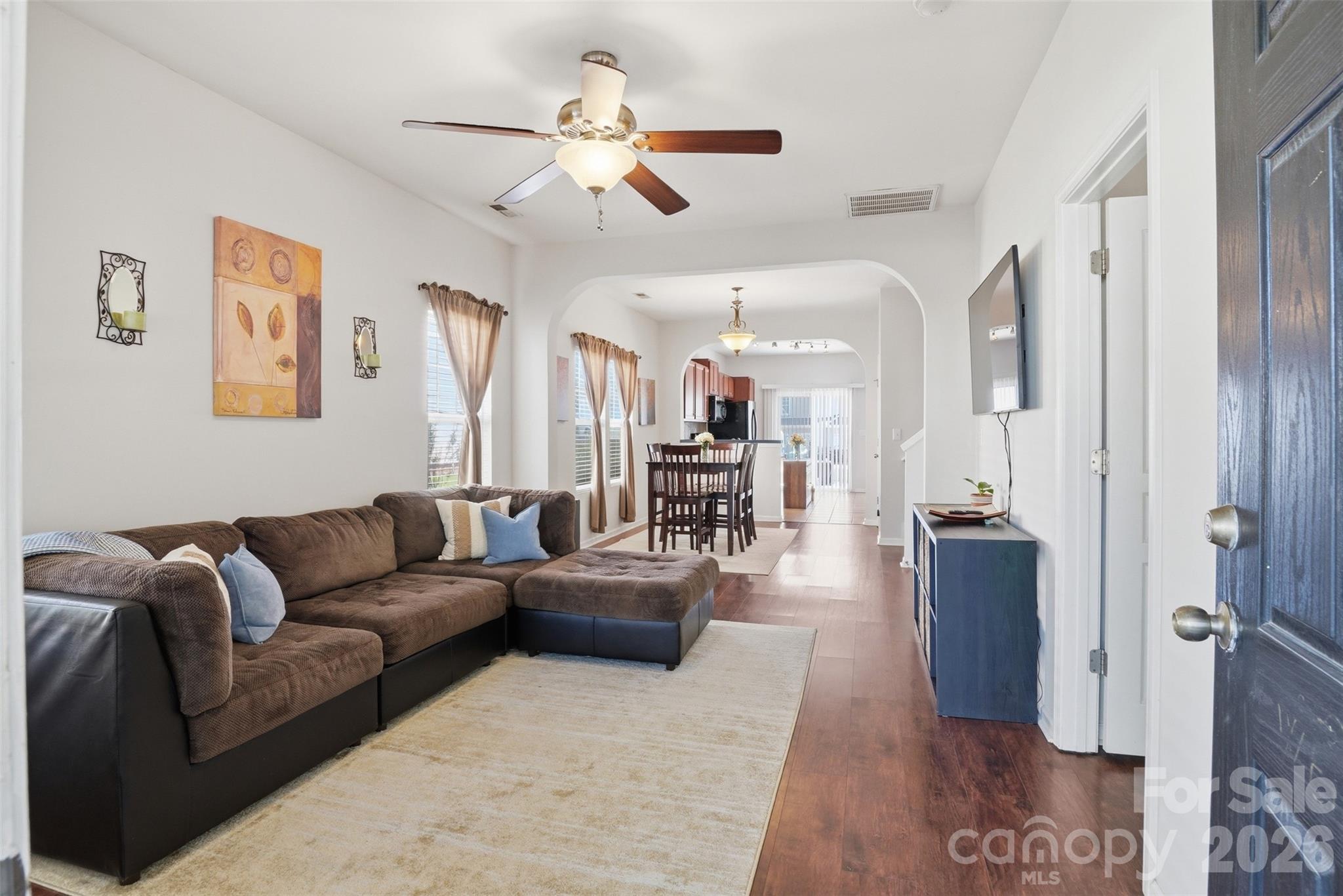 1012 Laparc Lane Property Photo 2