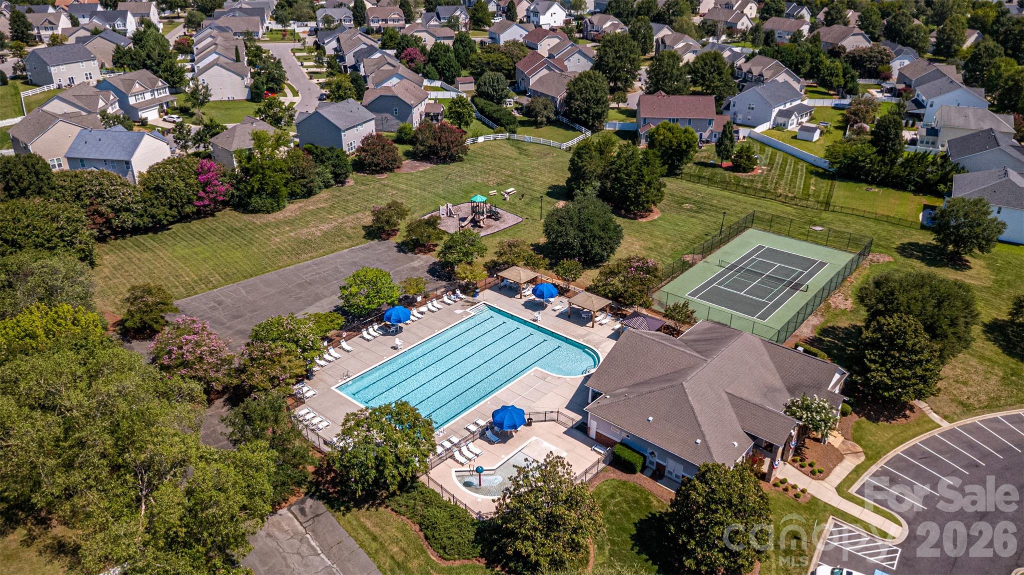 1012 Laparc Lane Property Photo 28