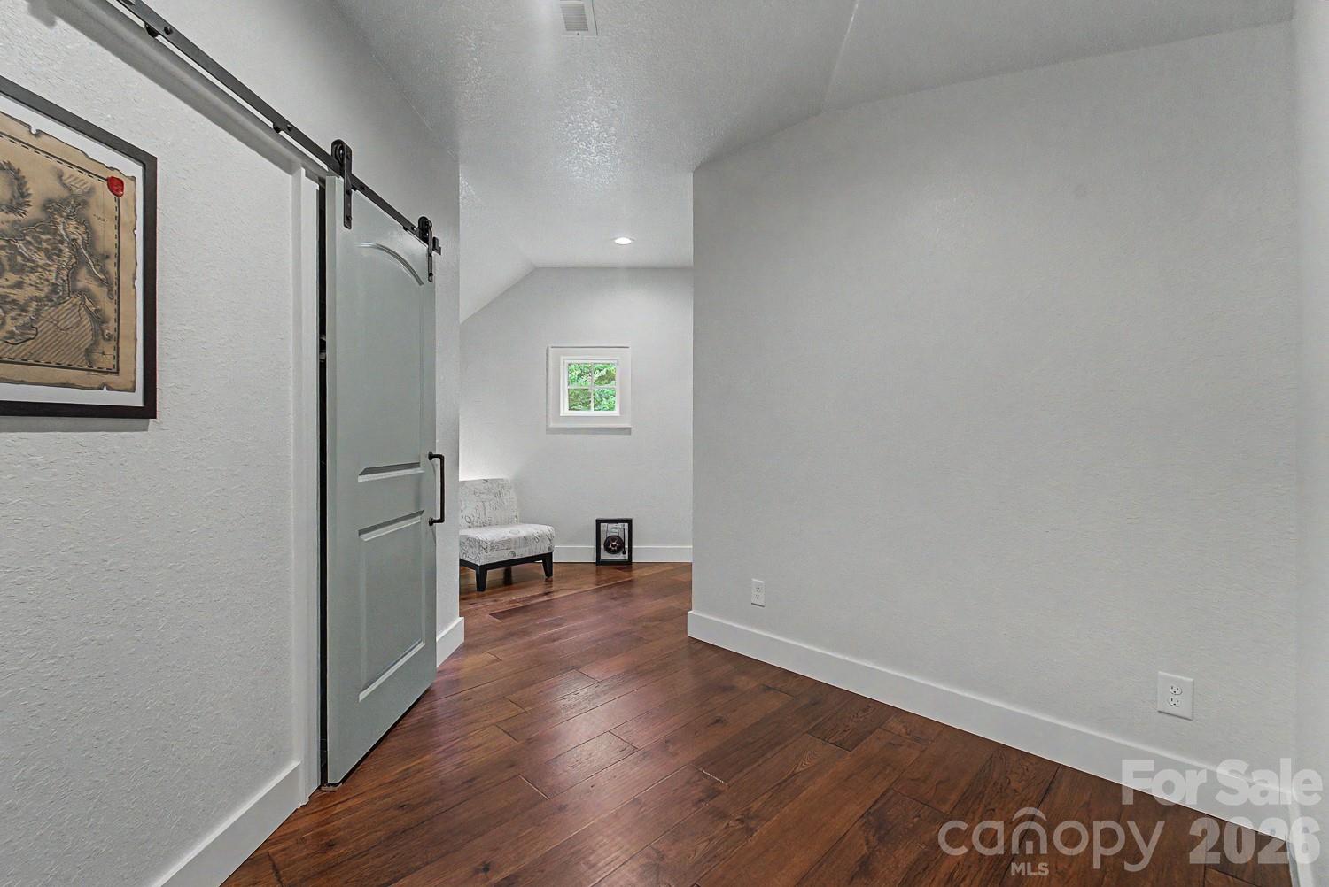 491 Rustling Woods Trail Property Photo 31